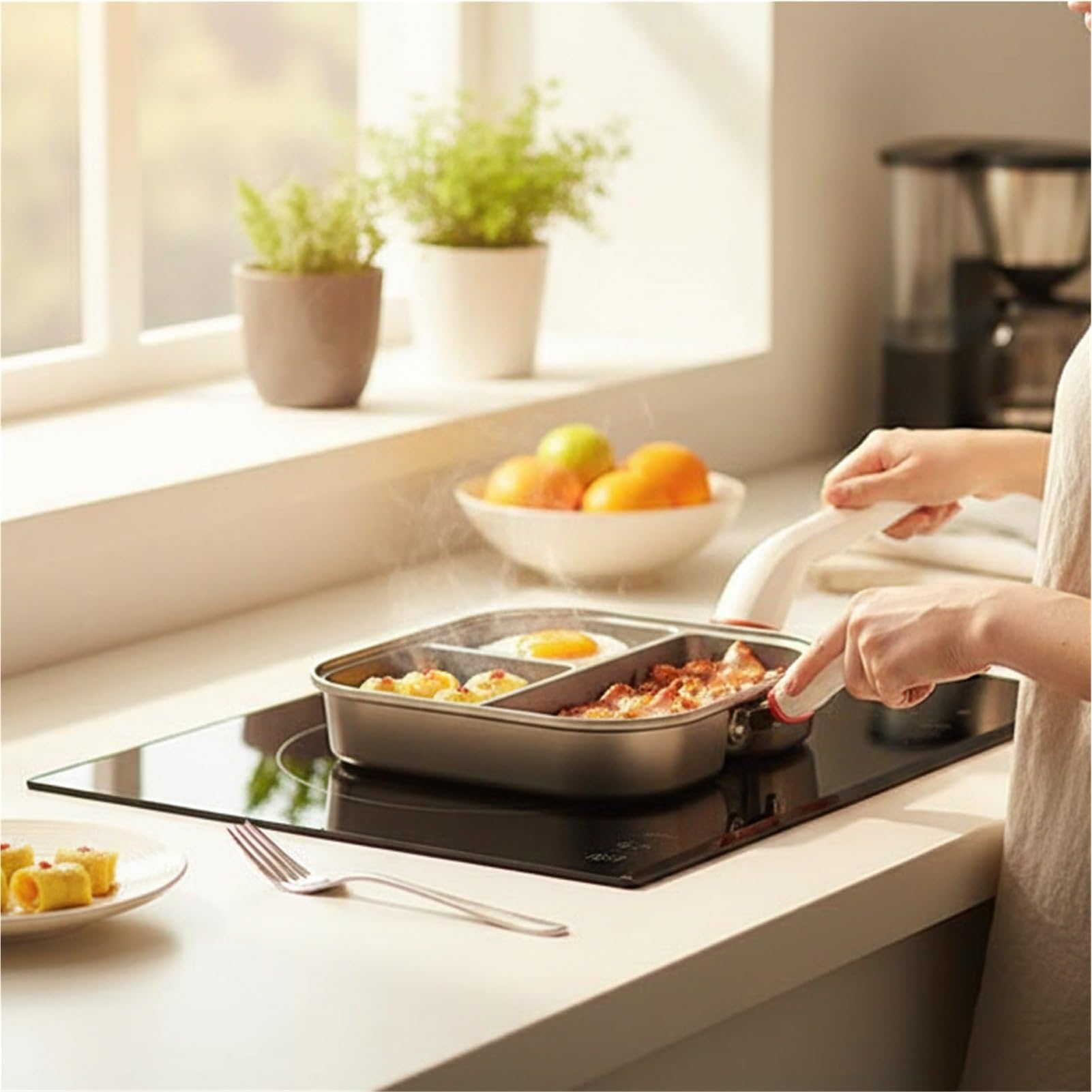 Padella antiaderente con manico ergonomico per uova