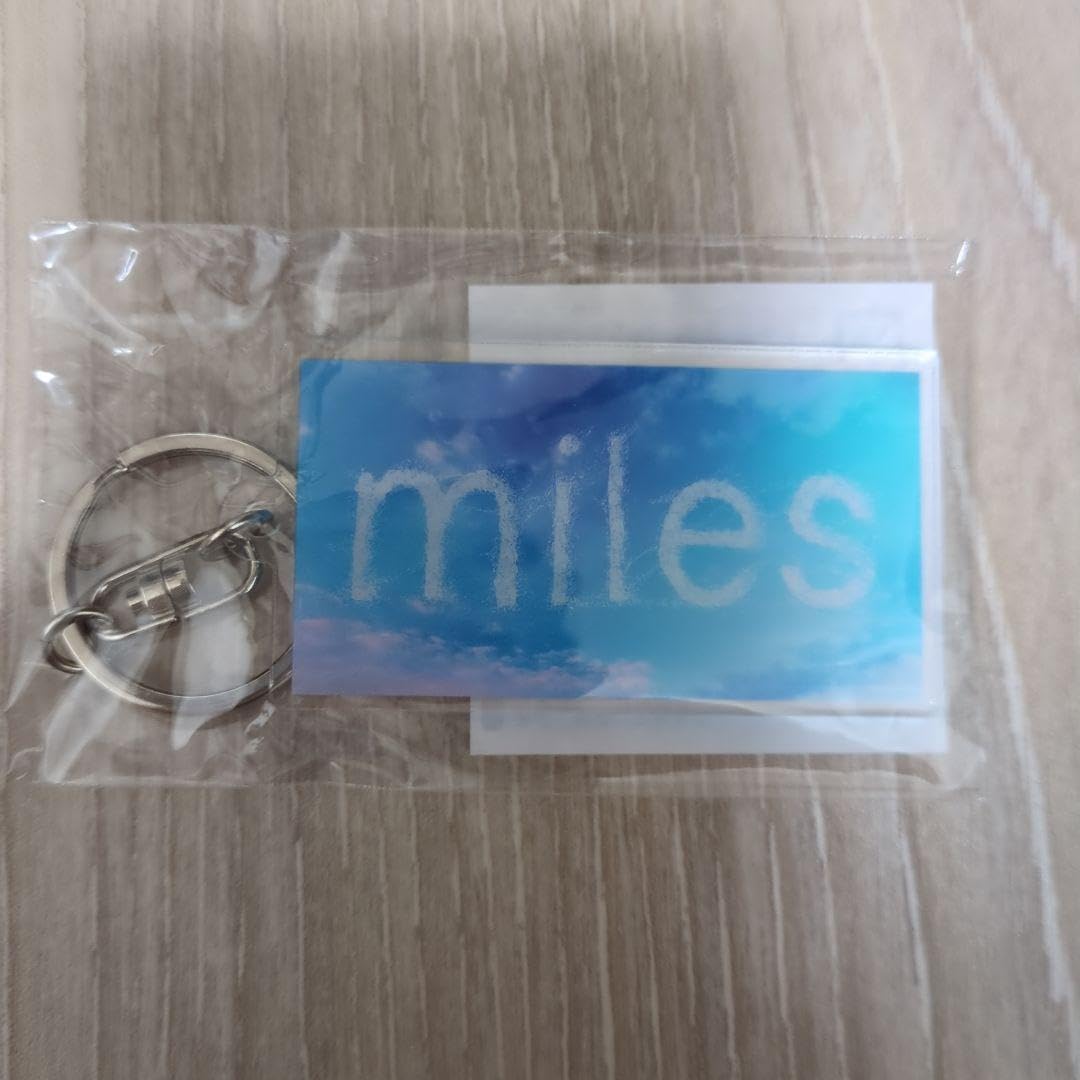 [miles] キーホルダー　アクリルキーホルダー　ミレイ　milet Amazon.co.jp: milet miles キーチェーン : ファッション