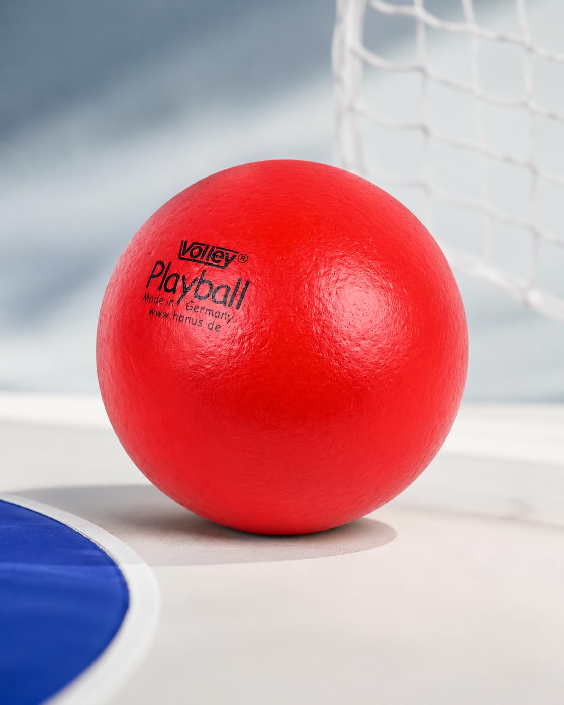 Volley - Schaumstoffball Spielball mit Elefantenhaut, Weicher Wurfball, Robuster Softball aus PUR-Schaum für Schule, Verein & Freizeit, 16 cm Durchmesser, 105 g, hohe Sprungkraft, Rot