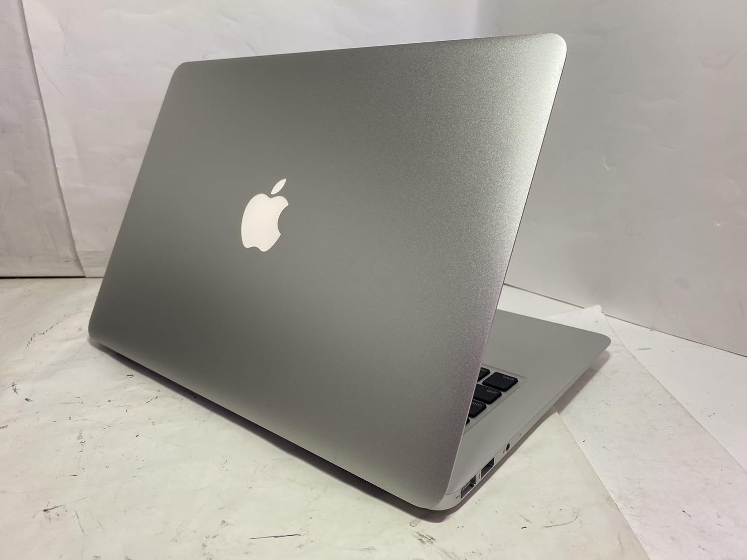 Amazon.co.jp: 【中古パソコン】MacBook Air (13-inch, Mid 2010