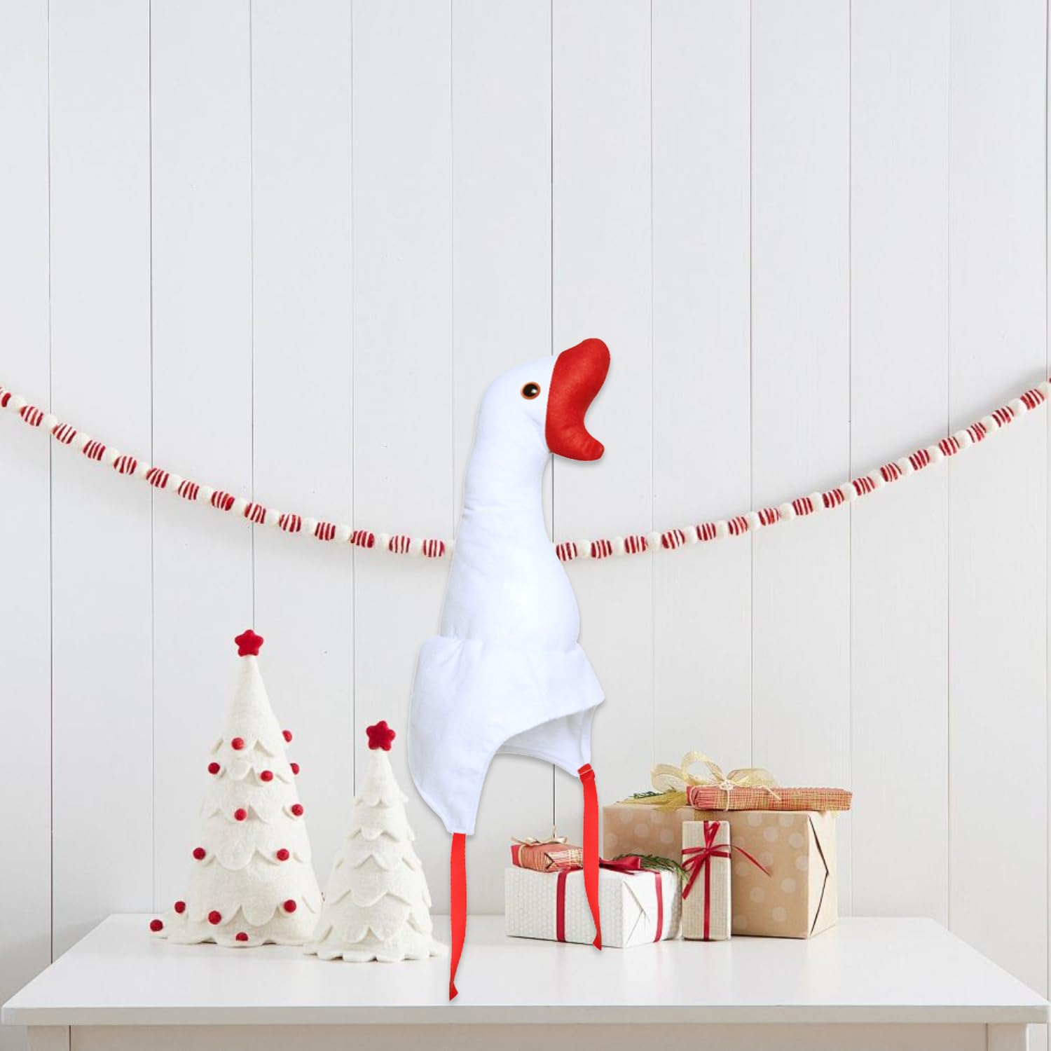 XNFUOE Plush Goose Hat Goose Headwear Cute Costume Headwear with Drawstring for Photoshoot Stage Performance Christmas Halloween Party Joking Gift - Image 3