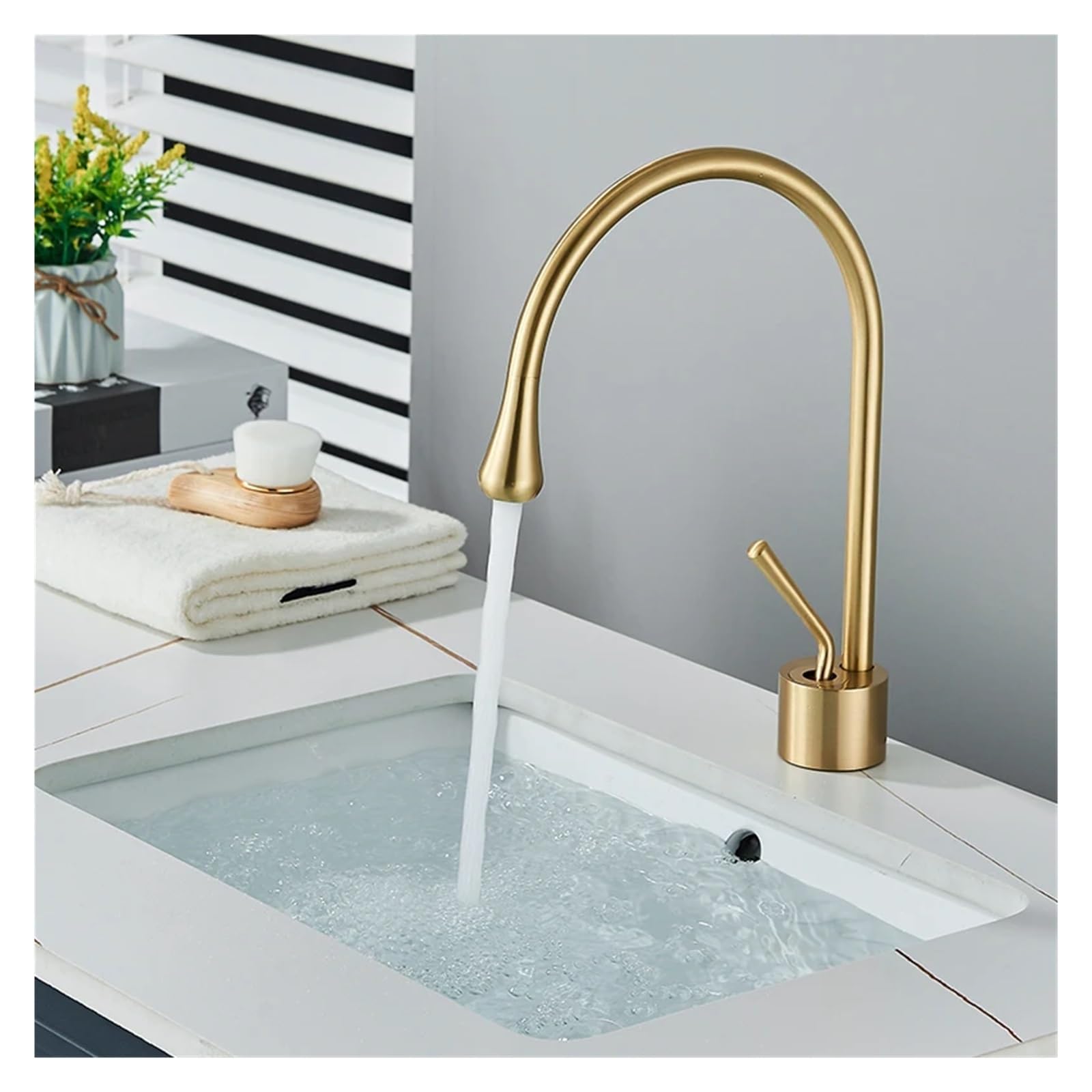 Robinetterie salle de bain goutte d'eau, le mitigeur idéal pour éliminer les éclaboussures