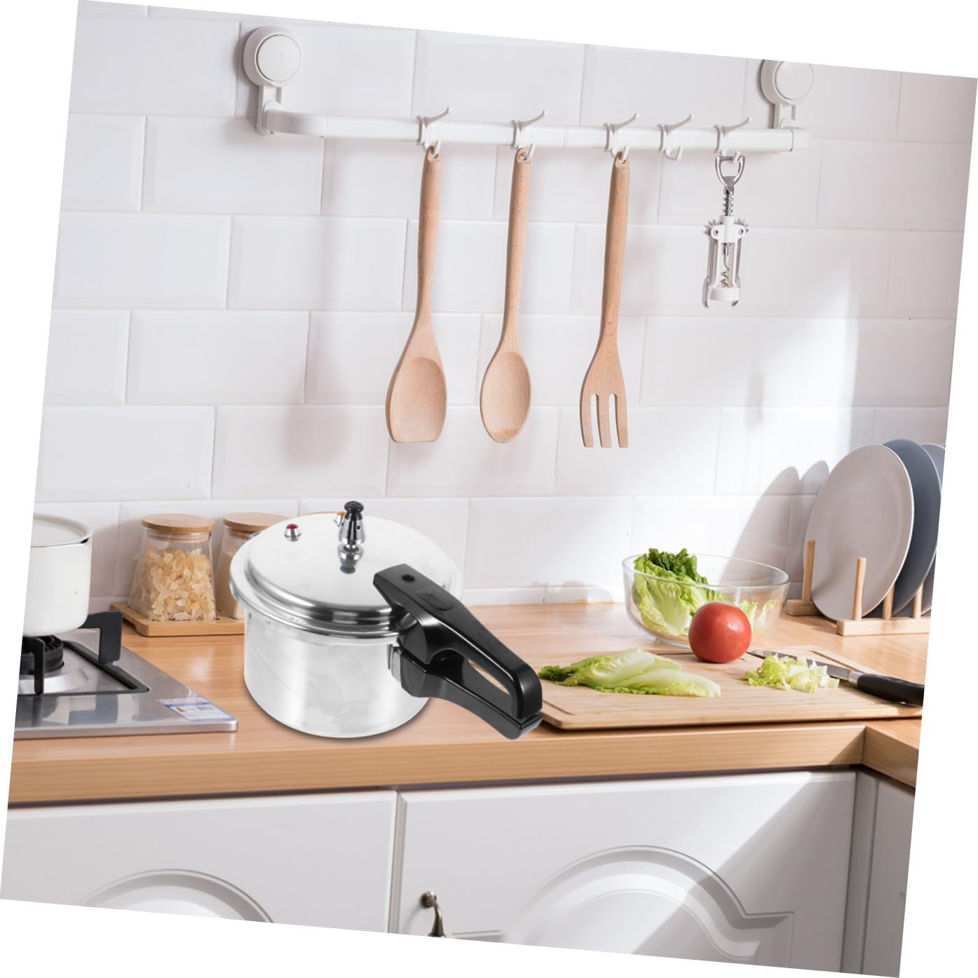 Aluminum Pressure Cooker with Polished Composite Bottom Energy-saving Home Pressure Pot for Gas Stove and Induction Cooker Portable Ergonomic Handle for Quick and Efficient Cooking