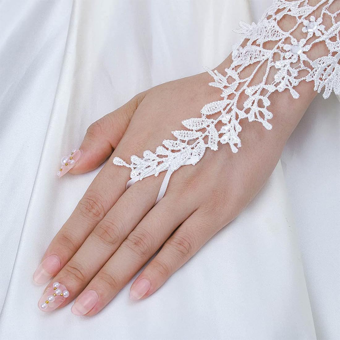 Gants Blancs En Tulle Gants Longs En Maille Sans Doigts Ttransparents En Perles Gant De Mariée Pour Dames Fête De Thé De Mariage Halloween Accessoires De Cosplay Femme