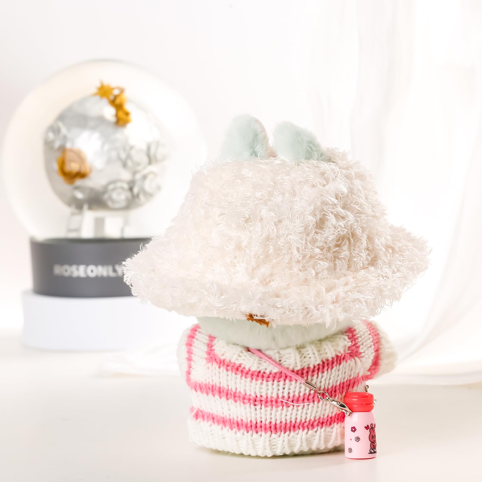 Chritice 3 Stück Puppenkleidungs Set für Puppe,Kompatibel mit Labubu,Rosa Pullover,Hut & Wasserflasche,Vinyl Plüschtier Rosa Outfit Accessoires Puppenzubehör für Puppen - 5