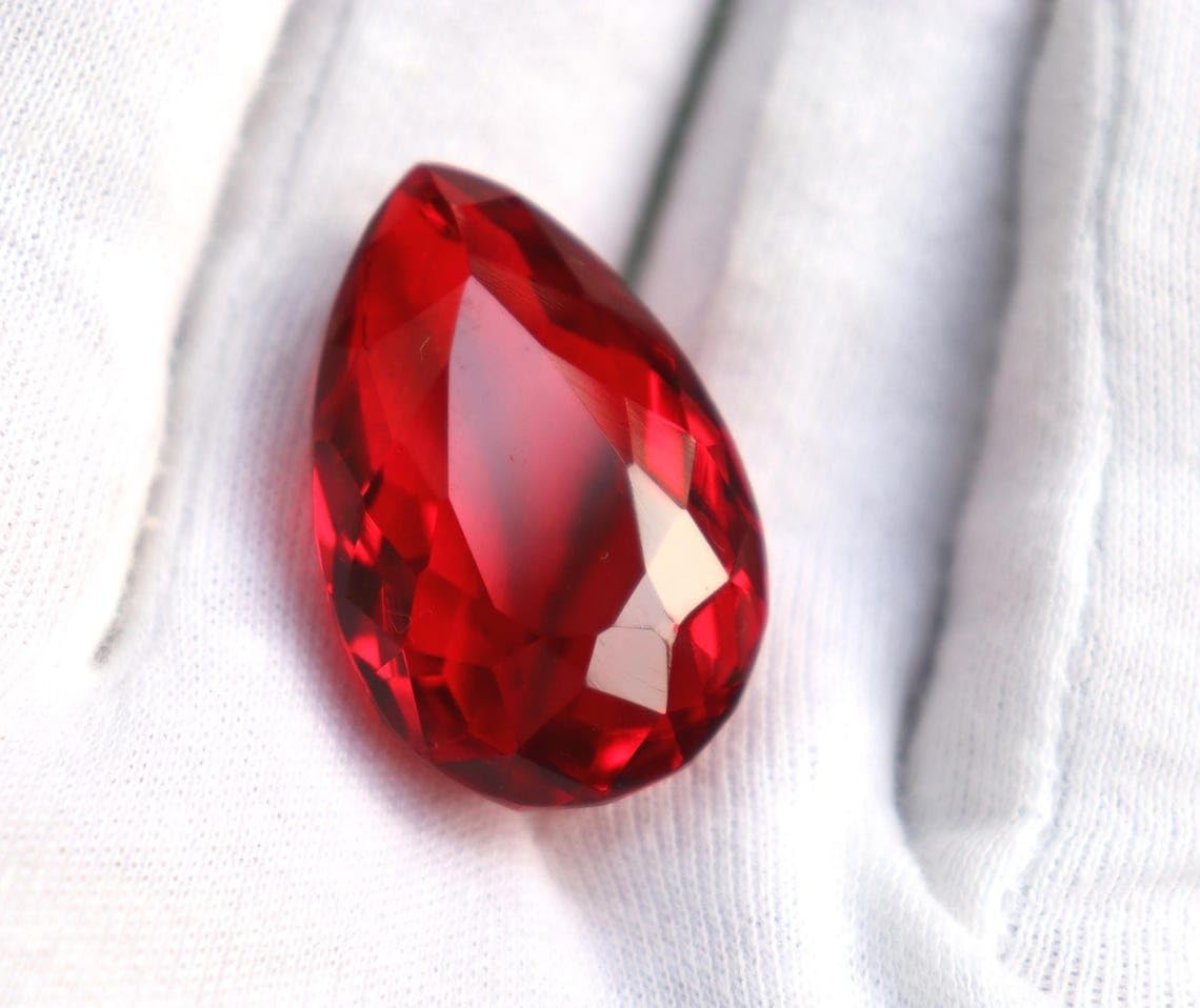 Natural Pigeon Blood Red Ruby 10-12 Ct – Pear Shape Certified AAA+ Faceted Loose Gemstone | Premium Ruby for Statement Jewelry & Custom Designs