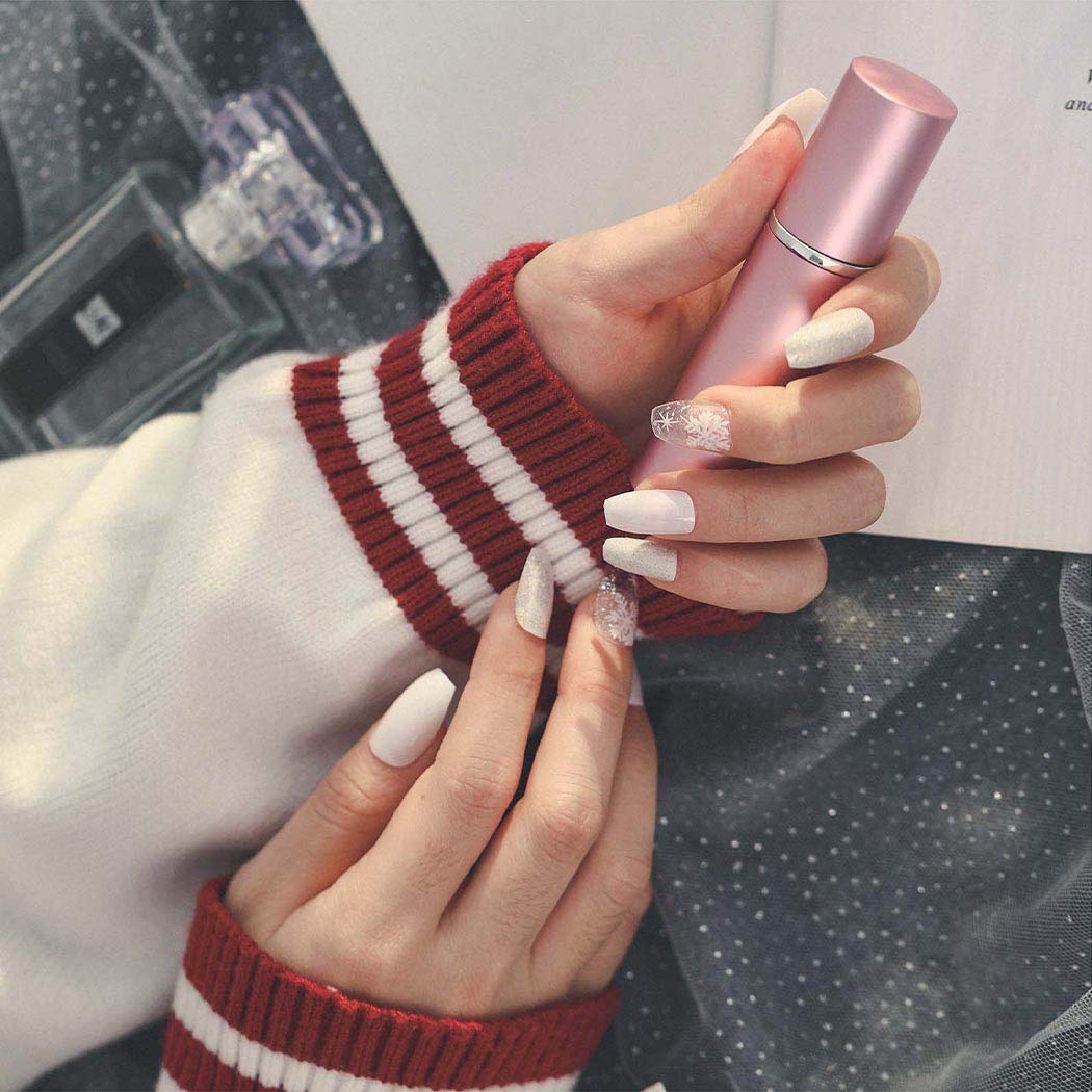 Ballerina Lucida Premere sulle Unghie Fiocco di Neve Bianco Bara Unghie finte Unghie finte Moda Acrilico Artificiale Copertura Completa Unghie finte per Donne e Ragazze (24 Pezzi)