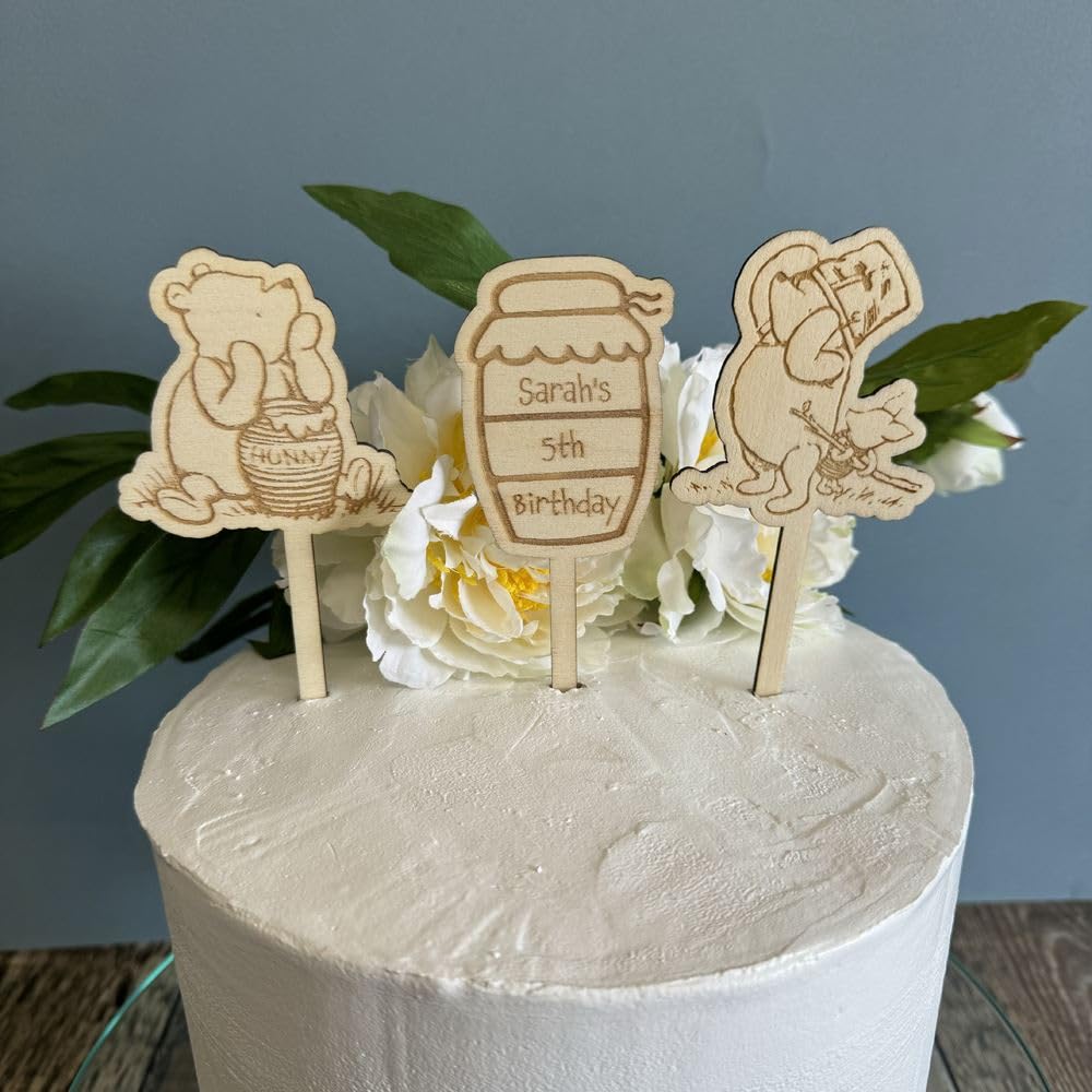 Luck and Luck Winnie the Pooh Cake Decorations, Personalised Birthday Party Cake Toppers, Wood Cake Decoration, Customisable Cake Topper (3 pcs)