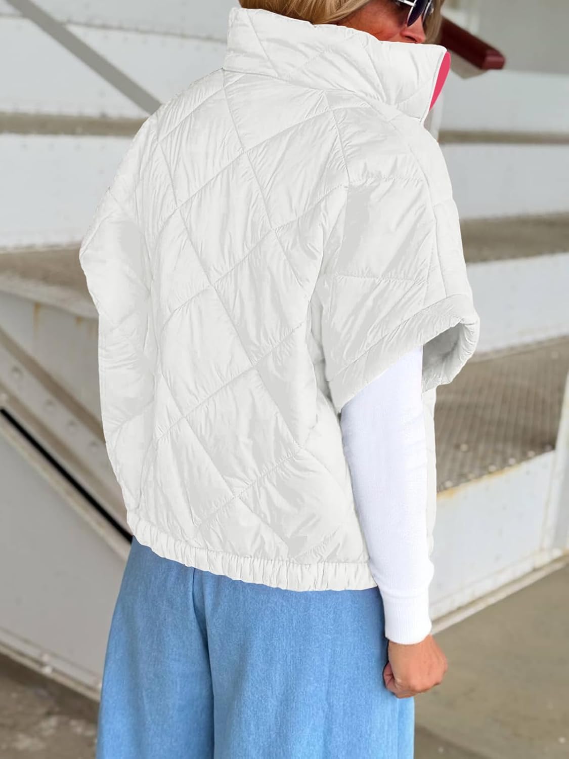 Tankaneo Womens Lightweight Puffer Vests Sleeveless Quilted Jackets Short Sleeve Zip Up Vest Oversized Warm Outerwear - Image 3