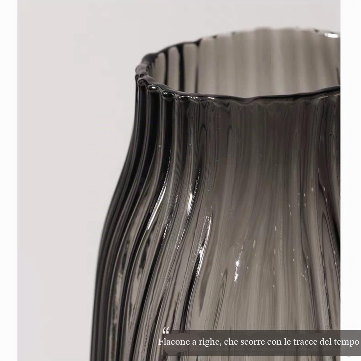 Vaso in vetro nero grigio per fiori, vaso alto in vetro grigio scuro, altezza 31 cm, design semplice a righe per la decorazione del pavimento, decorazione per la casa e la fattoria, centrotavola e