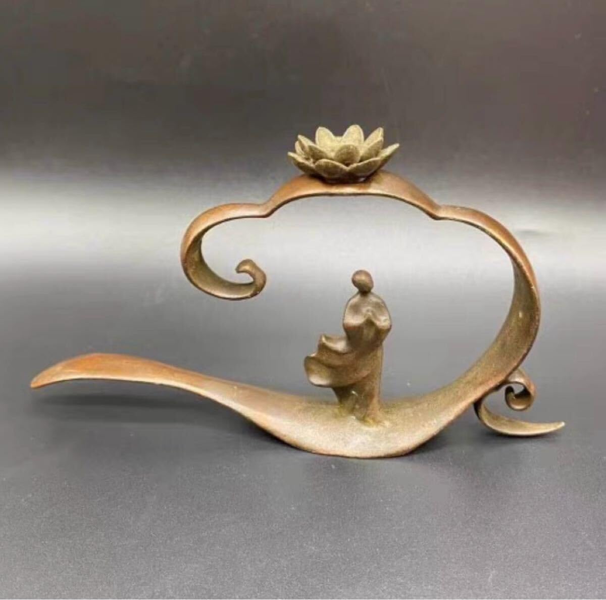 新入荷☆香炉 竜 蓮の花 装飾品銅器 銅製品 鎮宅辟邪 開運風水 招財