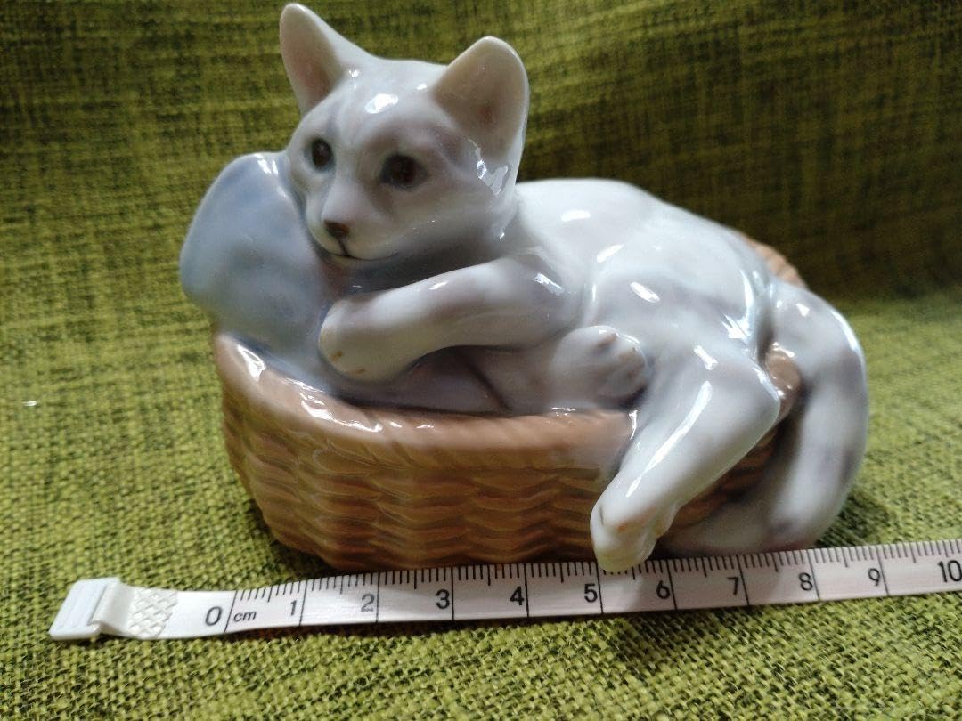ロイヤルコペンハーゲン　イヤーフィギュリン　2010年　Kitty ロイヤルコペンハーゲン イヤーフィギュリン 2010年 Kitty 【公式通販】