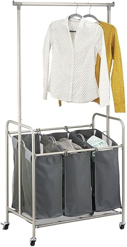 mDesign Clasificador portátil de lavandería con ruedas y barra colgante de ropa, sistema de carrito de metal resistente con 3 cestas clasificadoras