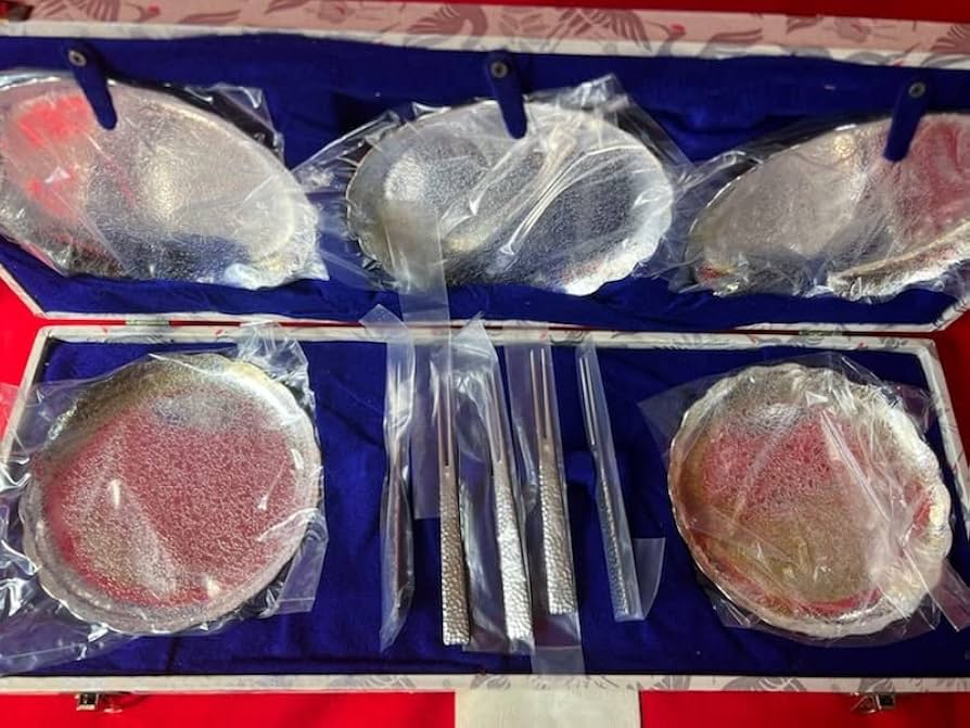 【未使用品】 銀皿 パールシルバー 盛り皿1枚 銘々皿5枚 フォーク5本セット 未使用品】 銀皿 パールシルバー 盛り皿1枚 銘々皿5枚 フォーク5