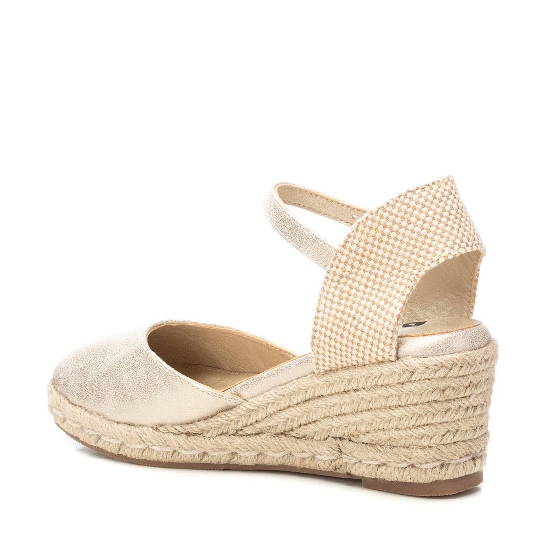 REFRESH - Sandales à talons compensés Femme - Chaussures confortables et polyvalentes – Mode décontractée