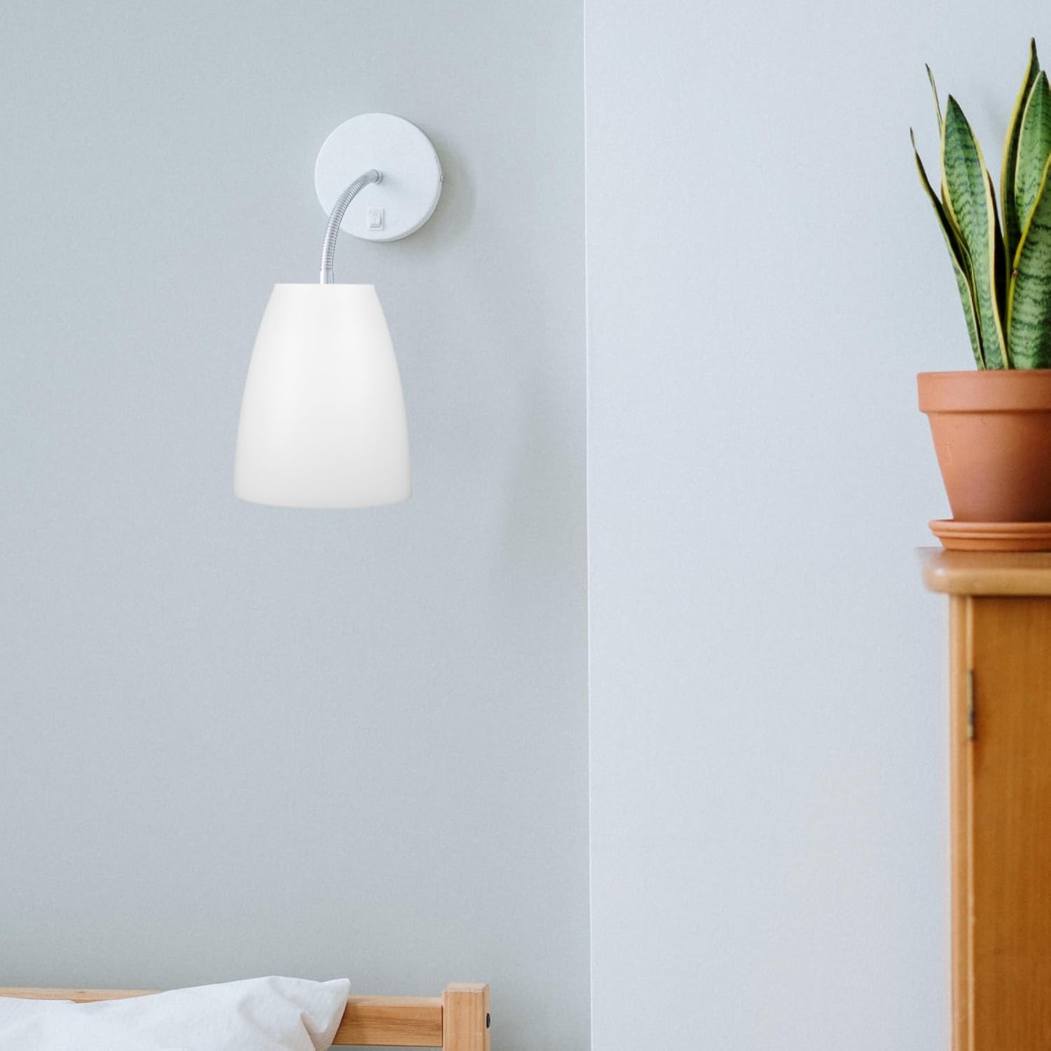 IMIKEYA 4pcs Desk Lamp Shade White Plastic Flat Head Lampshade Replacement 32mm Floor Dome Lamp Shade Chandelier Pendant Light Covers Ceiling Fan Globe for Bedroom