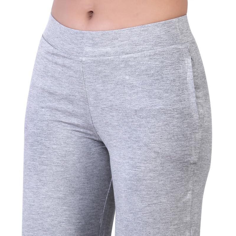 Image of Women's Solid Regular FIT Parallel Pant