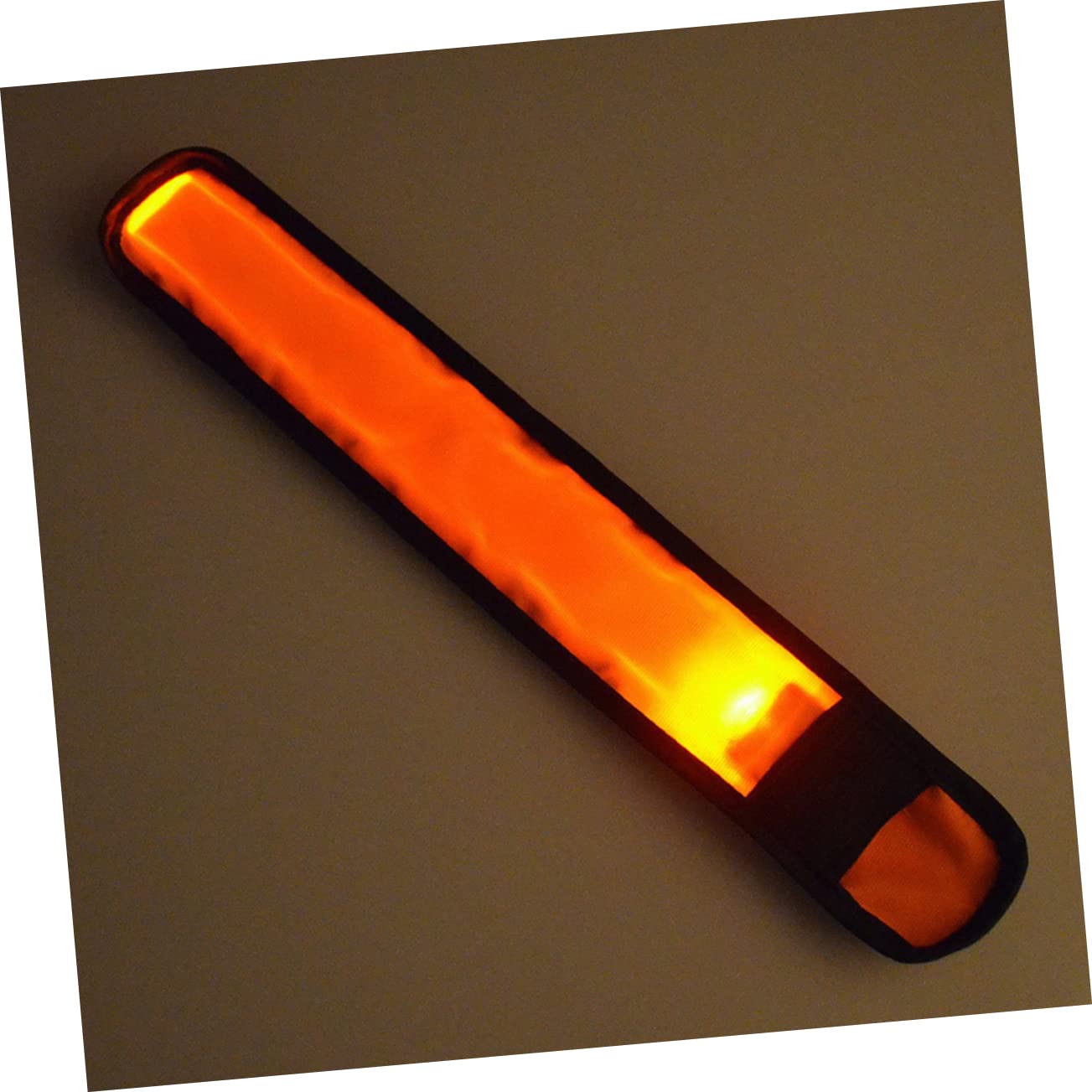 Toddmomy Braccialetti Luminosi A LED Braccialetti Luminosi Braccialetti Riflettenti Braccialetti Luminosi A LED con Chiusura A Scatto Braccialetti A LED con Chiusura A Scatto Fasce da