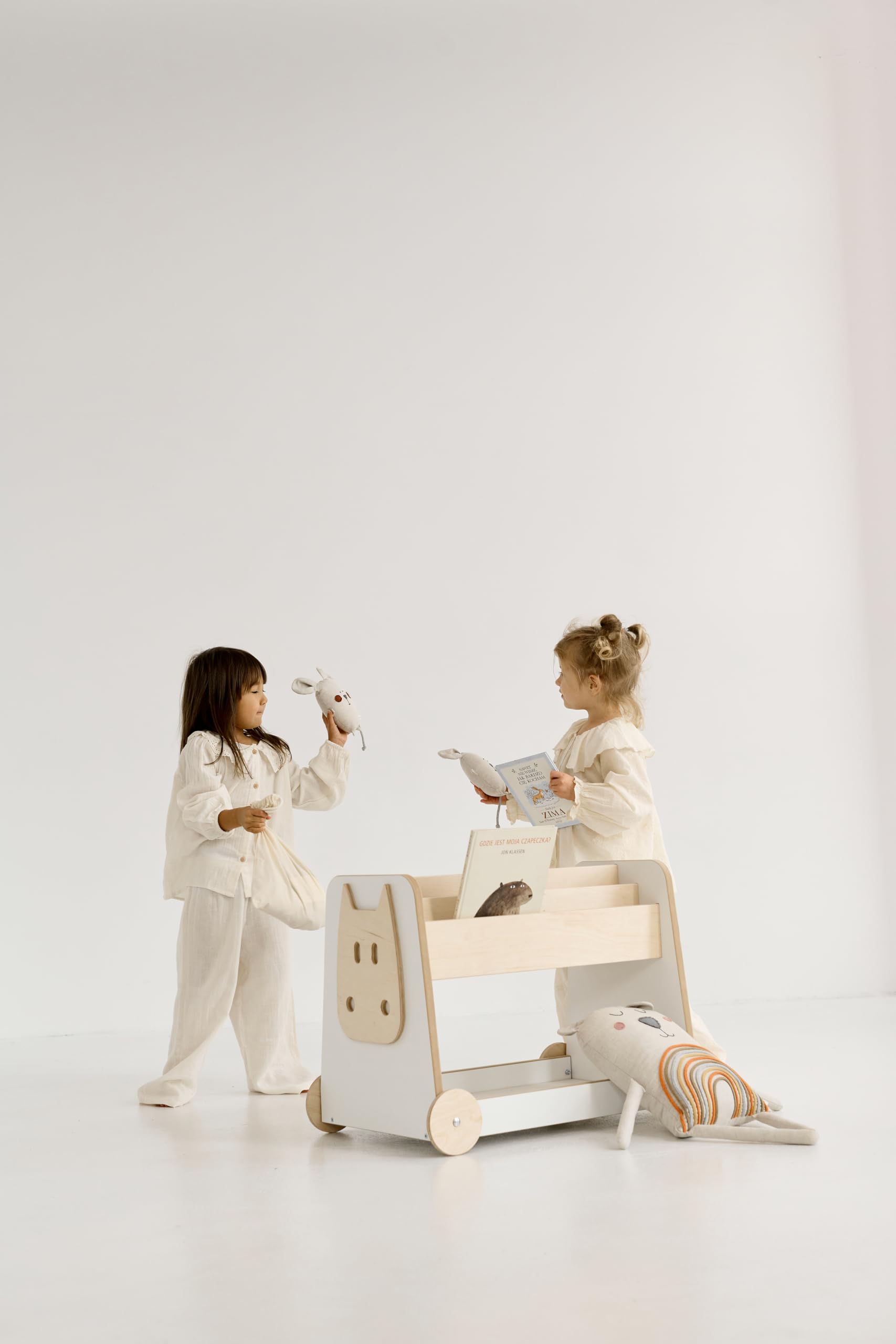 Babywood Holzbuchregal auf Rädern | sicheres Buchregal für Kinder | Kinderregal mit 2 Spielzeugkisten | Montessori-Buchregal | Lagerbuchregal | Bücherregal mit Zwei Holzspielzeugkisten