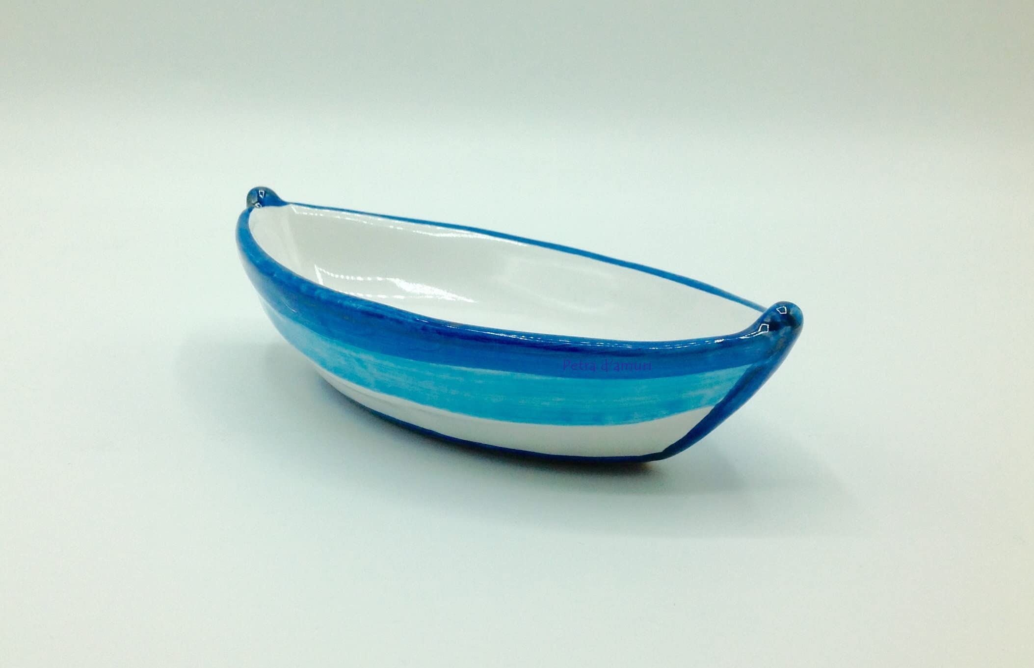 Petra d'amuri Barca blu in ceramica Siciliana Hand Made in Sicily