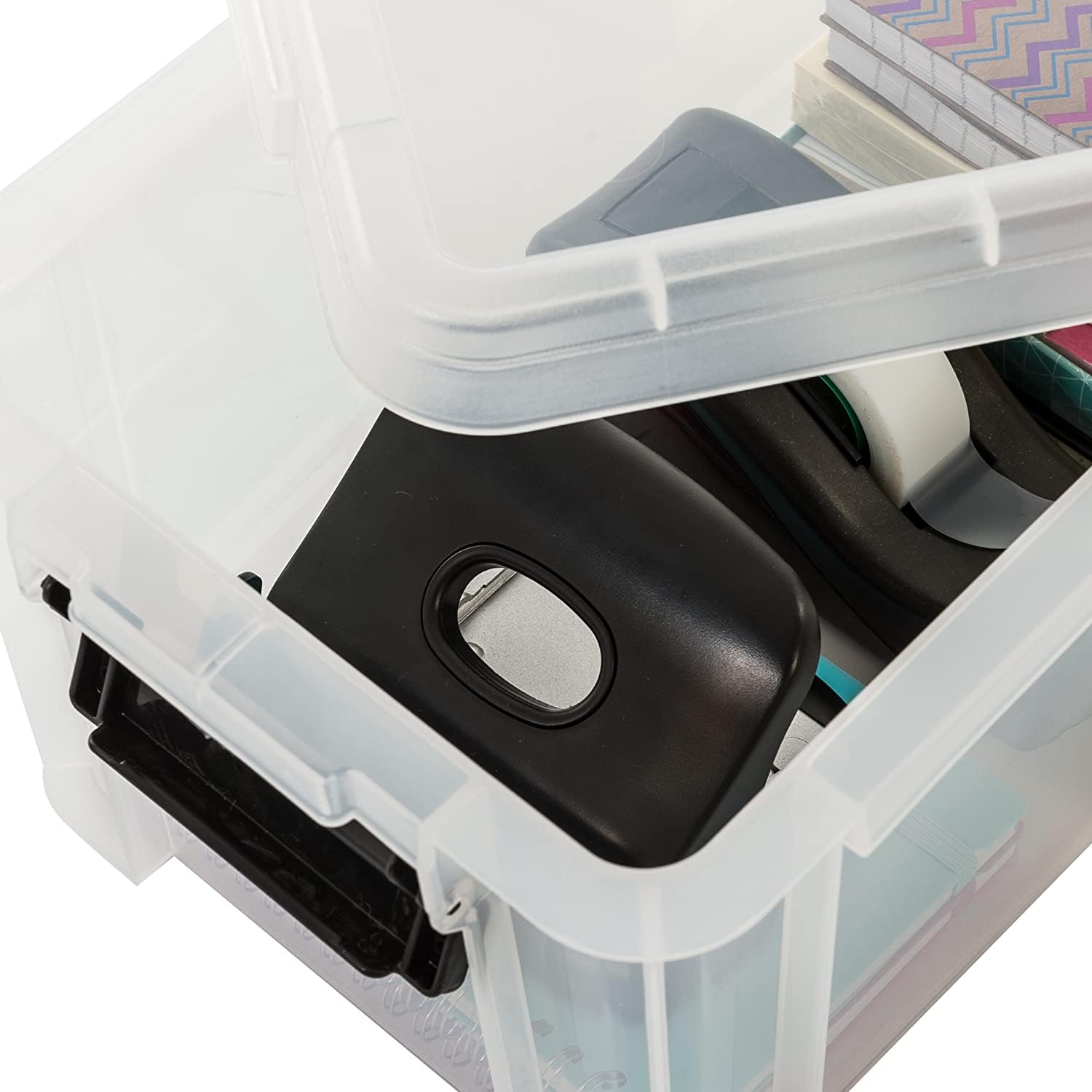 Iris Ohyama, Caja de Almacenaje de Plástico con Tapa, 6L, Juego de 4, Transparente, Clips de Cierre, Asa, Apilable, Organización Sólida y Duradera, Para Dormitorio, Garaje, Oficina, MBX-6