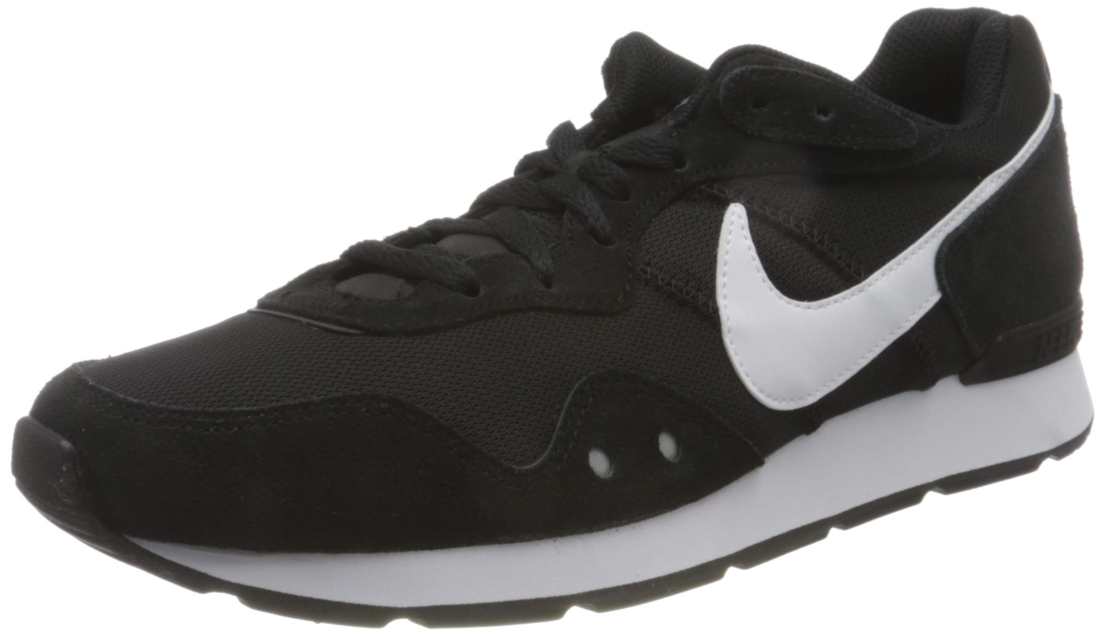 NikeMen's Venture Runner Sneaker