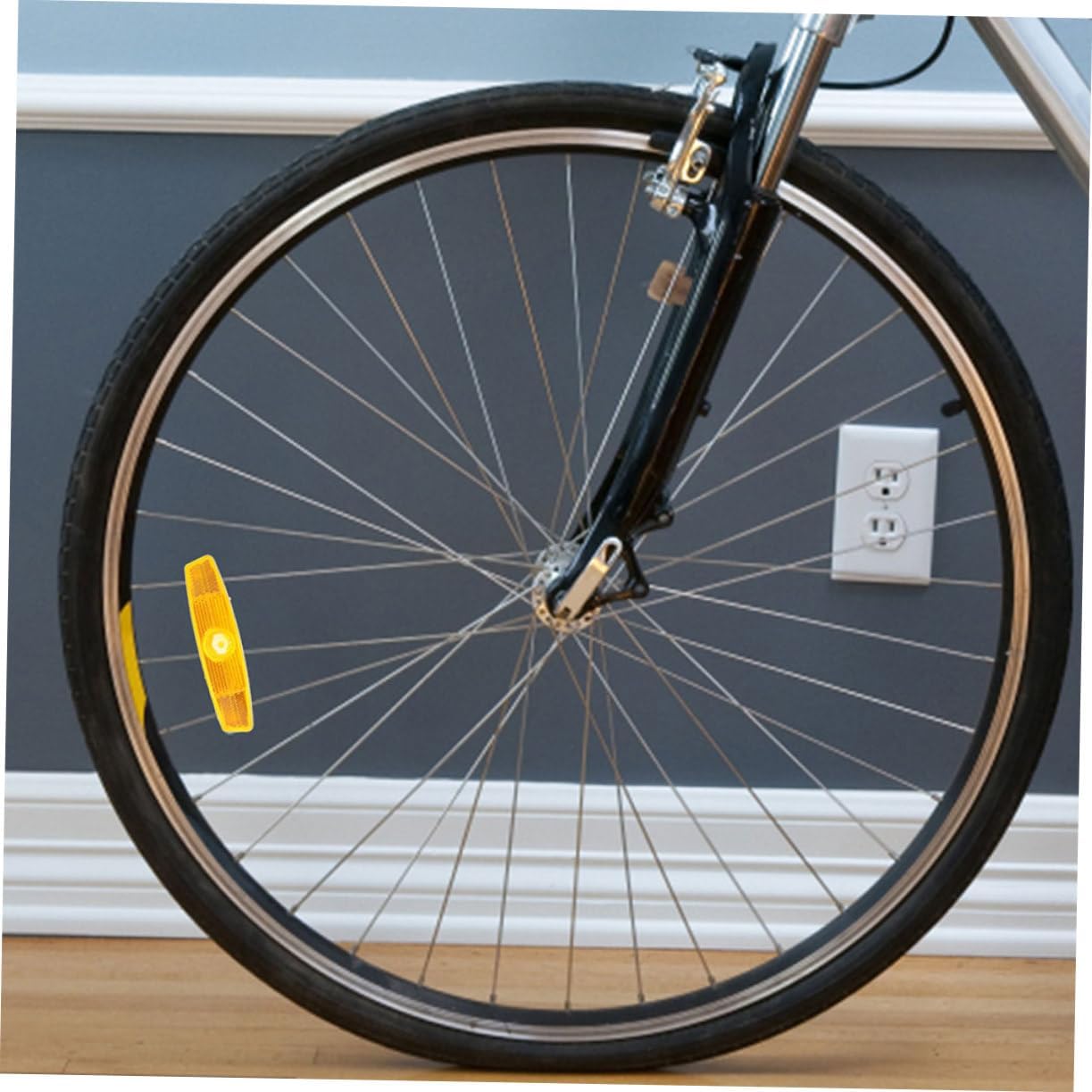 Bicycle Reflector Lights Set Plastic Rear Reflectors for Mountain Bikes Waterproof Night Safety Warning Lights for Cycling