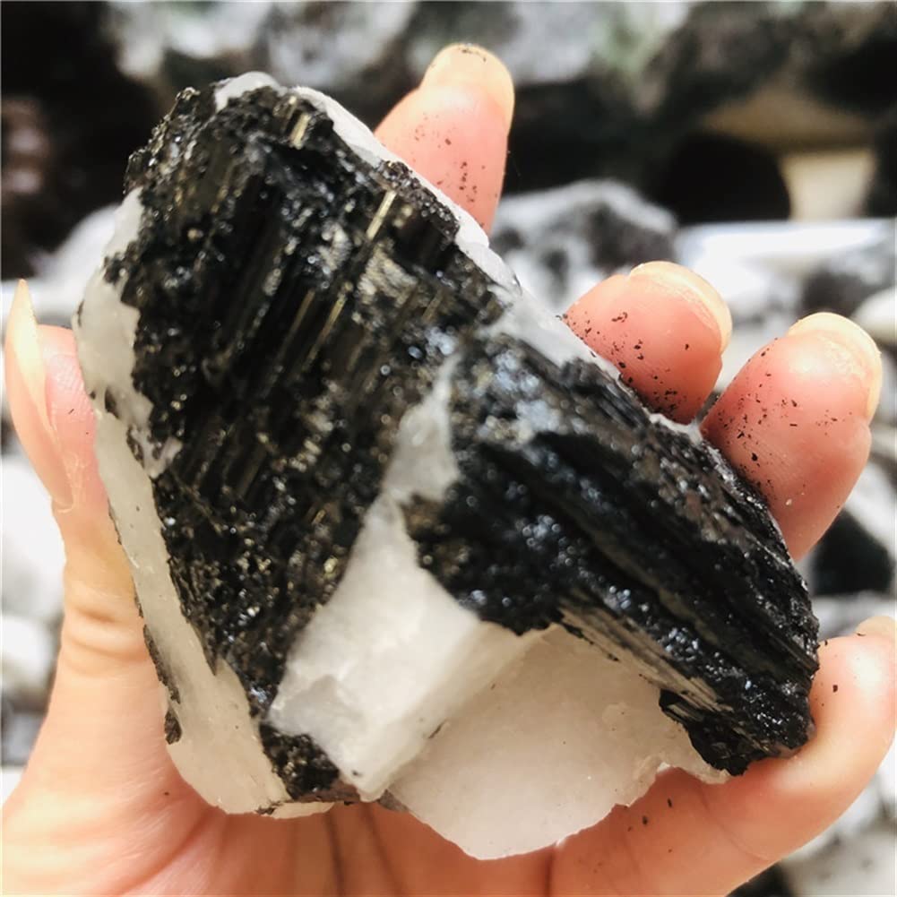 Naturalny czarny turmalin kryształ naturalny kwarc surowe kryształy okaz kamienny kamień dekoracja wnętrz kamienie kolekcje domowe (rozmiar: 40-50g)