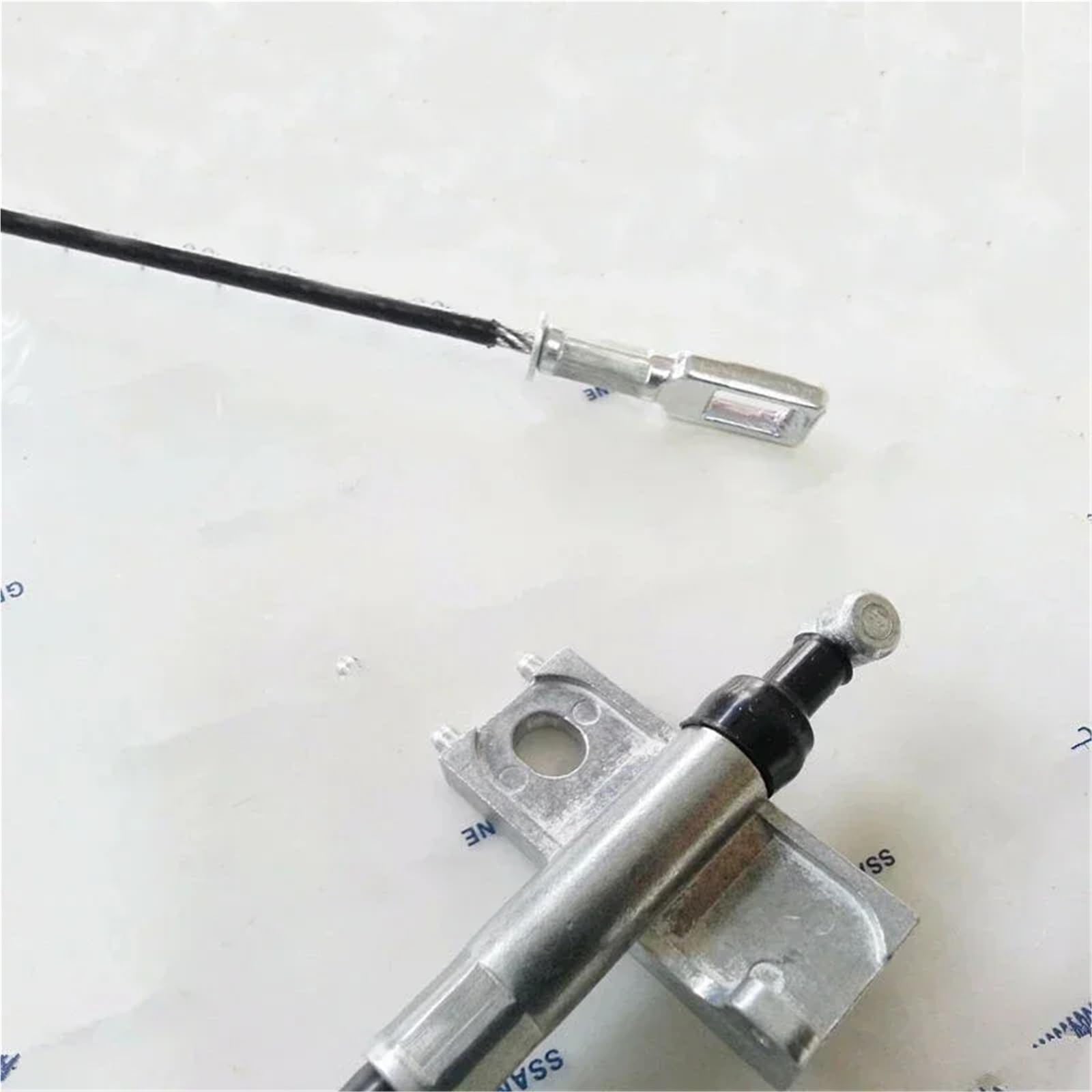 linka hamulca ręcznego 4901008B03 4902108000 Pasuje do Ssangyong Rexton z 5-LINK 2006+ Linka hamulca ręcznego tylnego lewa prawa LH RH Cięgła hamulca ręcznego samochodu