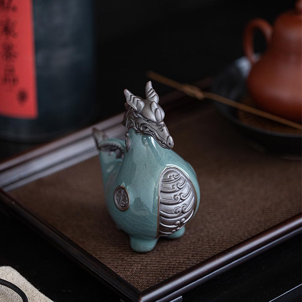 金馬の茶道具セット？龍のデザイン Amazon.co.jp: 龍と翼の馬の変身 龍馬精神 妖精 置物 オブジェ 動物