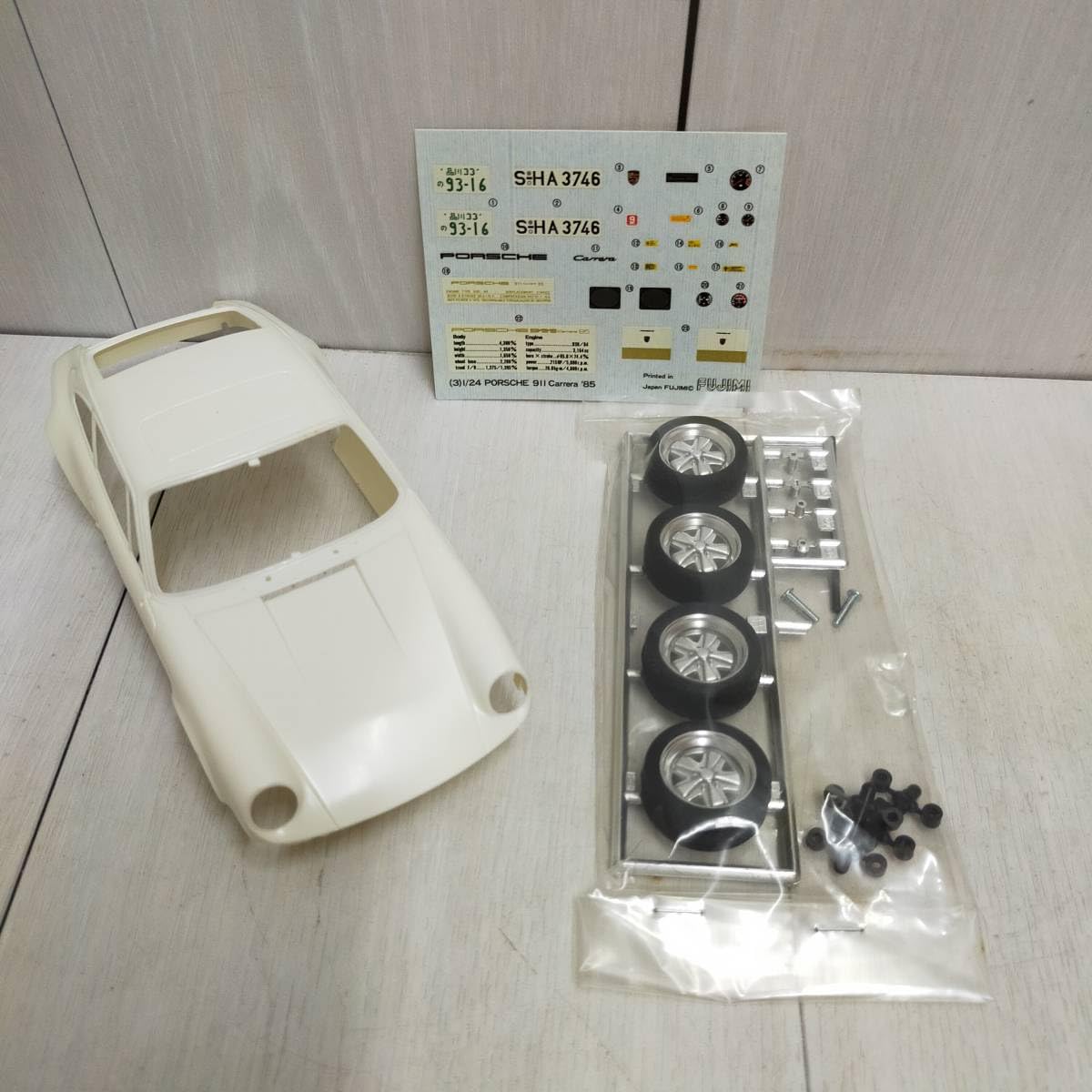Amazon.co.jp: FUJIMI ポルシェ 911 カレラ 1/24 スケール RS-8 フジミ