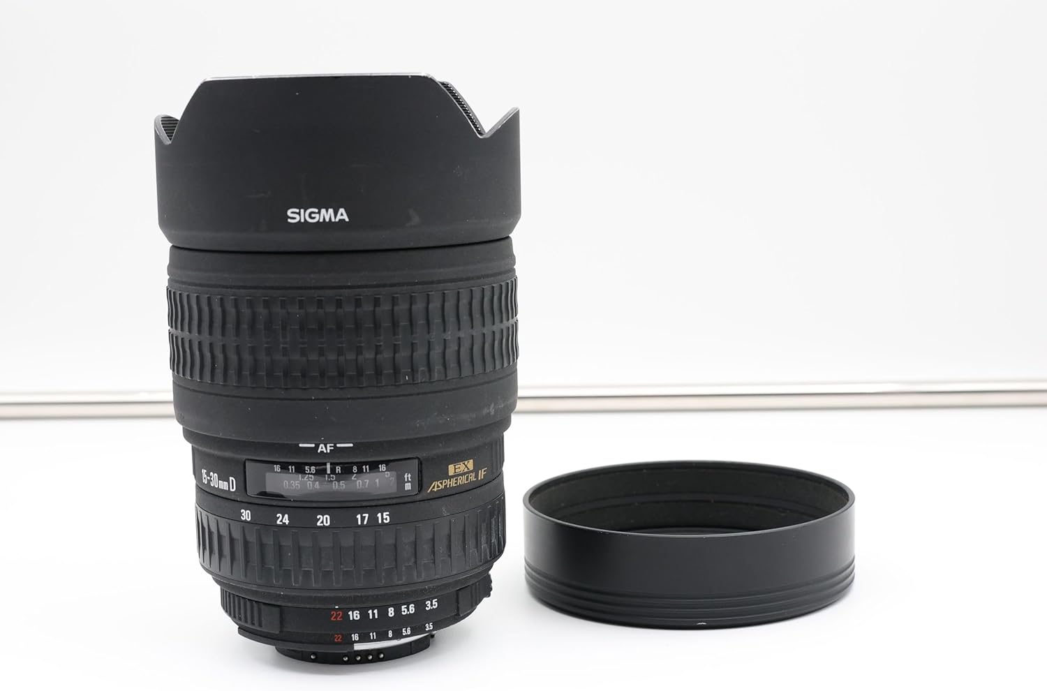 Sigma 15-30mm f/3.5-4.5 EX DG IF Aspherical Ultra Wide Angle Zoom Lens for Nikon SLR Cameras