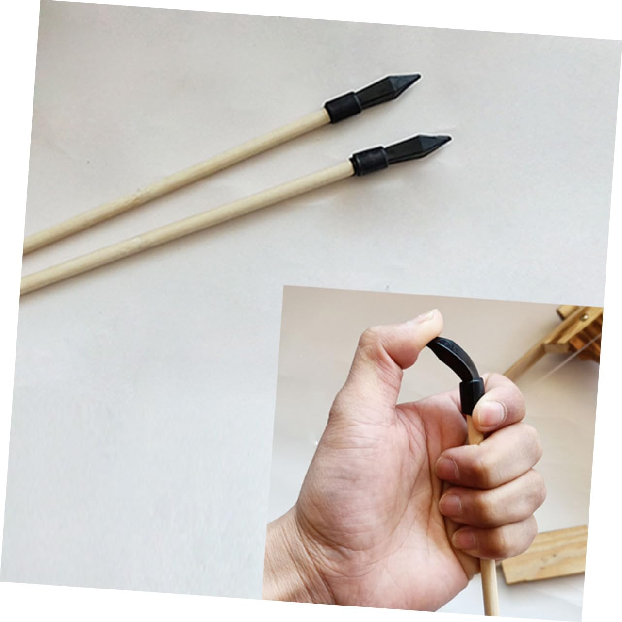 Hemobllo 6pièces Flèches Traditionnelles Bois avec Pointe Caoutchouc Souple pour Jeu De Lancer De Pot Jouet De Chasse Et Entraînement Au Tir Accessoire Arc Sûr pour Garçon Fille Et Adultes