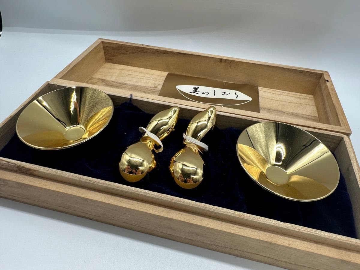24KGP酒器セット 24KGP酒器セット O Amazon.co.jp: 工芸品 24KGP 盃 金盃 セット酒器