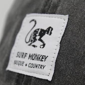 DRESSED IN MUSIC PLAY WITH ME Baseball hat Classic Surf Monkey® - Dad cap made of cotton without structure - Used look