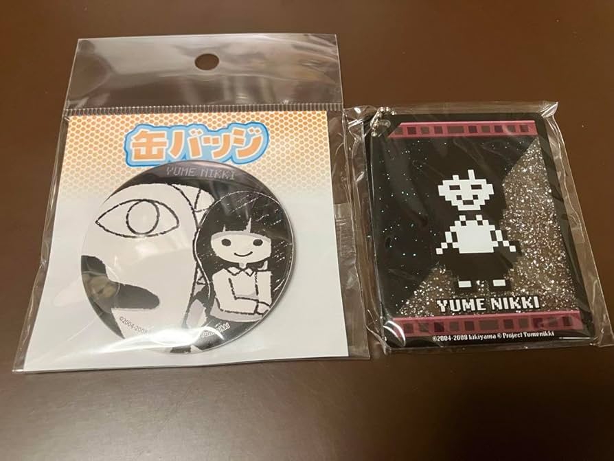 Amazon.co.jp: ゆめにっき モノ江 ぴかりんキーホルダー 缶