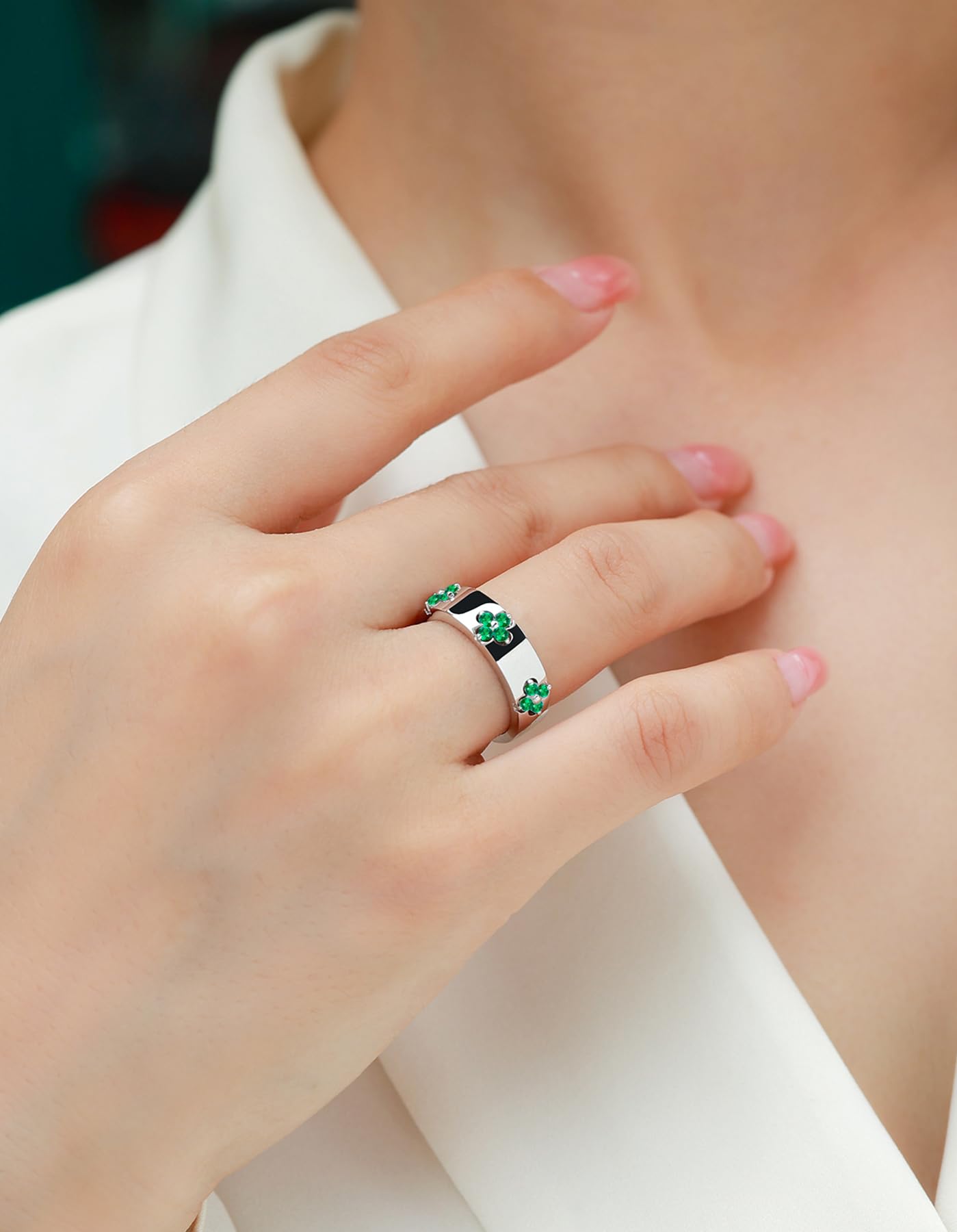 TIMELESSTAR Clover Moissanite Rings for Women Gifts,Premium Moissanite(D Color VVS1 Clarity 3EX Cut), 925 Sterling Silver 14K Gold Plated Non Tarnish