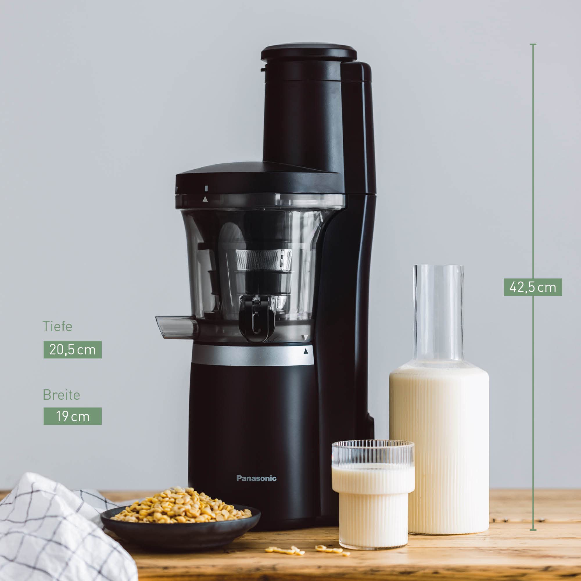 Panasonic Slow Juicer MJ-L700KXE, elektrische Fruchtpresse, 75-mm Öffnung, Schwarz