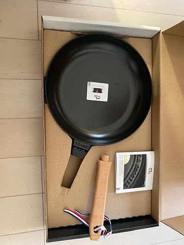 ストウブ(Staub) ウッドハンドル フライパン 26cm 鋳物 IH対応