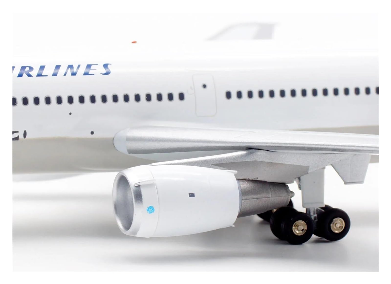 HHRFCS Avión clásico clásico IFDC10JU0921 Inflight 1:200 Yugoslav Airlines Mcdonnell Douglas DC-10-30 Modelo de avión Fundido a presión YU-AMC