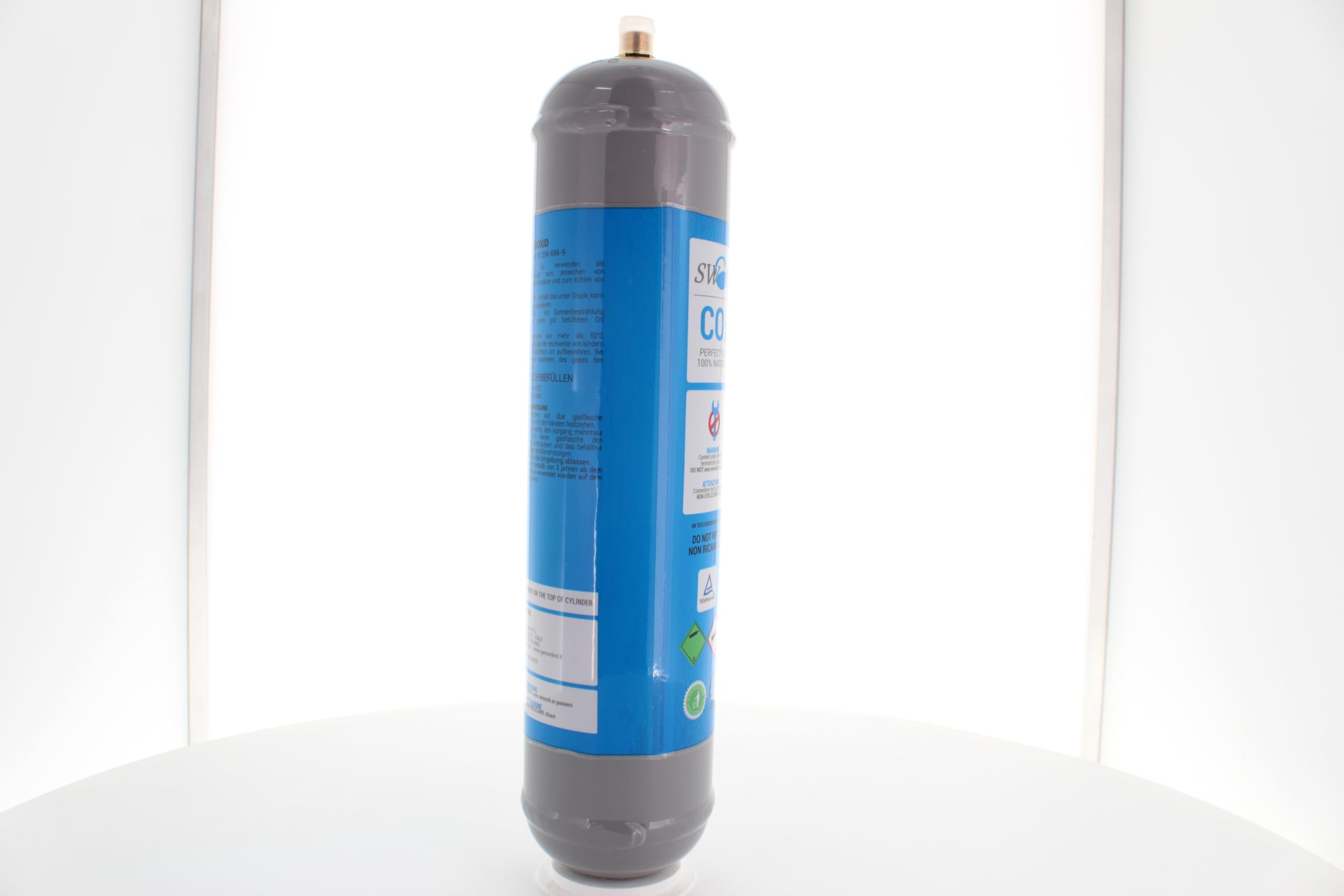 Bombola co2 per gasatore 600 gr usa e getta attacco M11x1 per erogatori - gasatori acqua frizzante, contenitore in acciaio + Riduttore di pressione CO2 con manometro