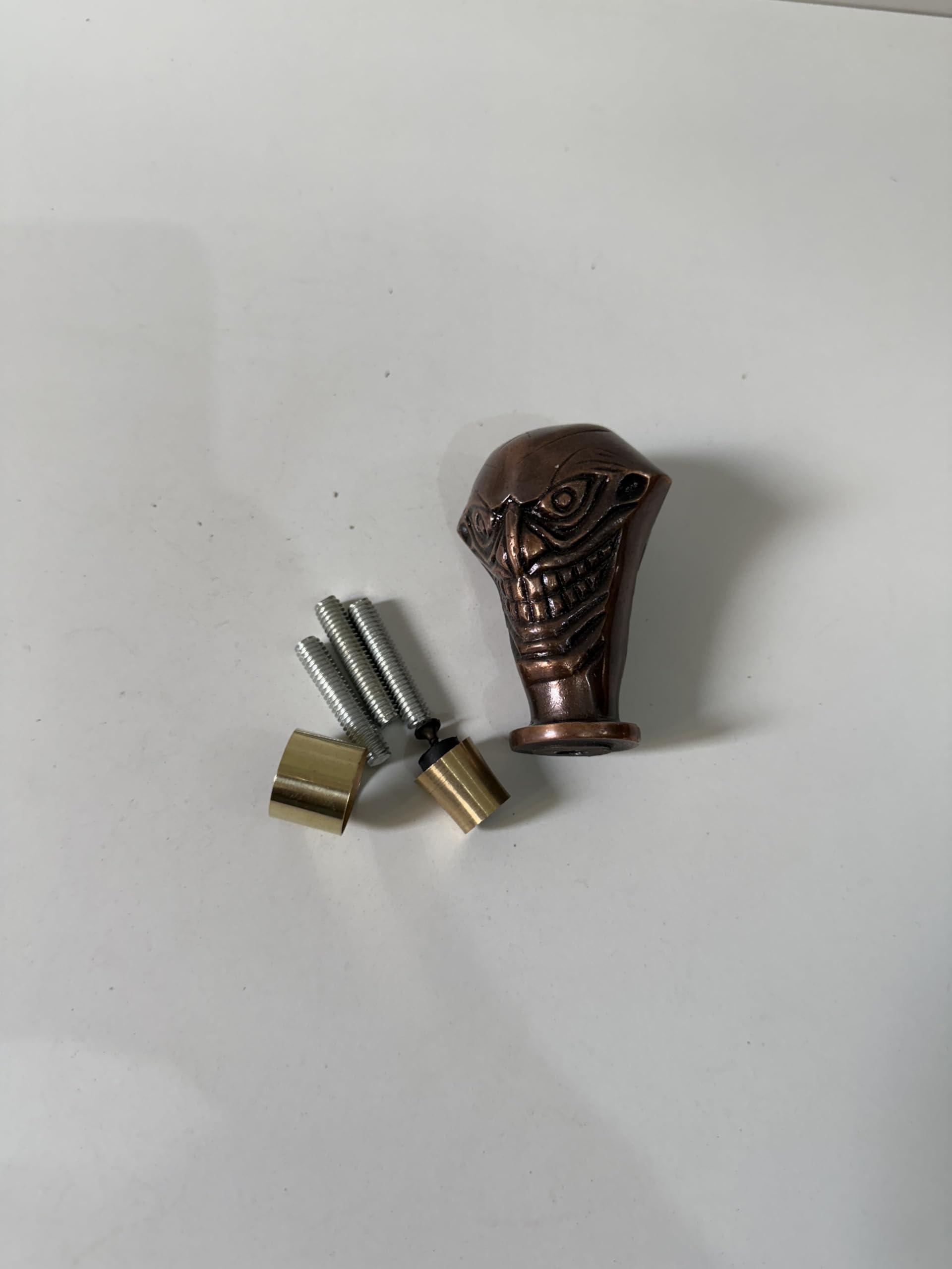 Bouton de placard en cuivre vintage Jokar au design poisson ciselé