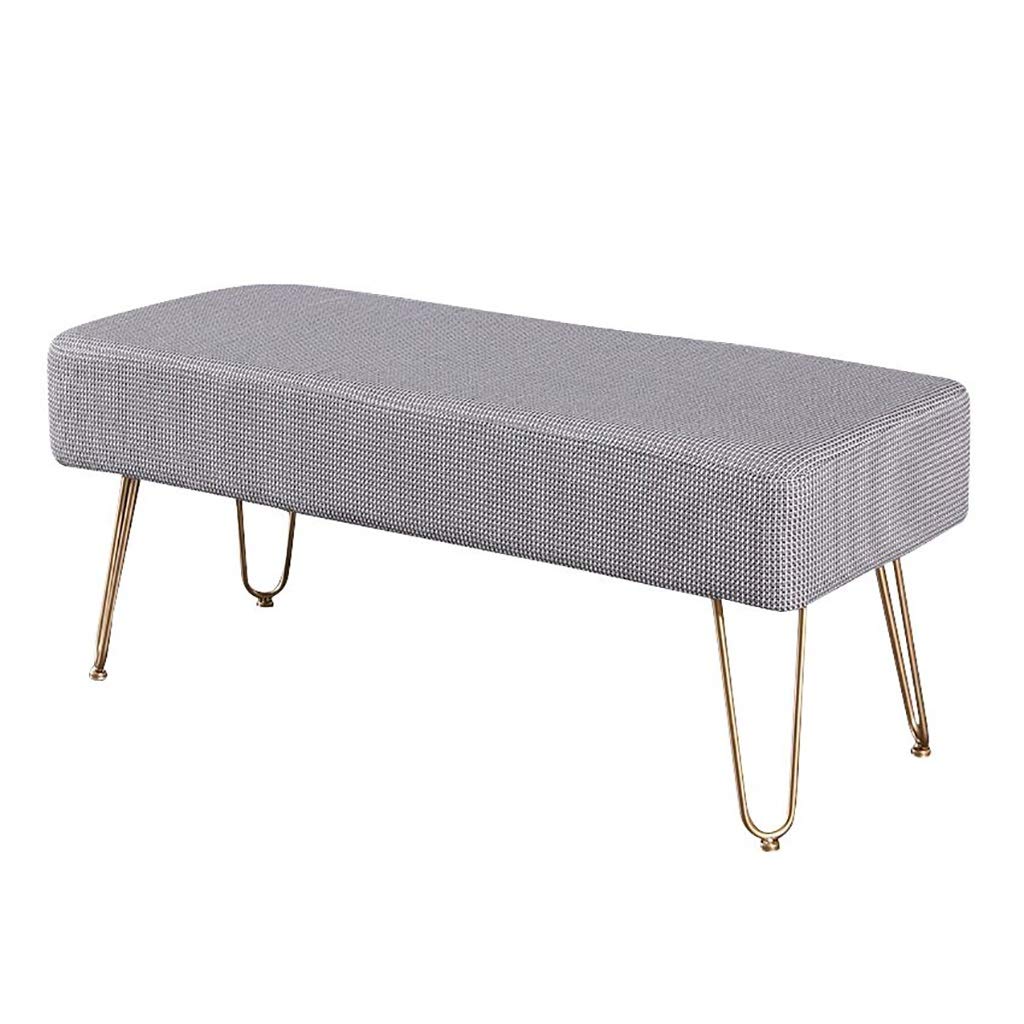 Tabouret de chevet nordique gris pour optimiser le confort de la chambre
