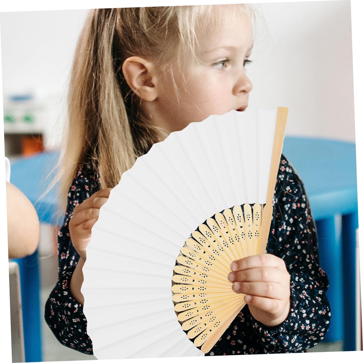 KOMBIUDA 15stücke Kompakter Faltbarer Handfächer Aus Holz Und Papier Dekorativ Für Hochzeitsgäste Partygeschenke Diy-dekoration Und Täglichen Gebrauch