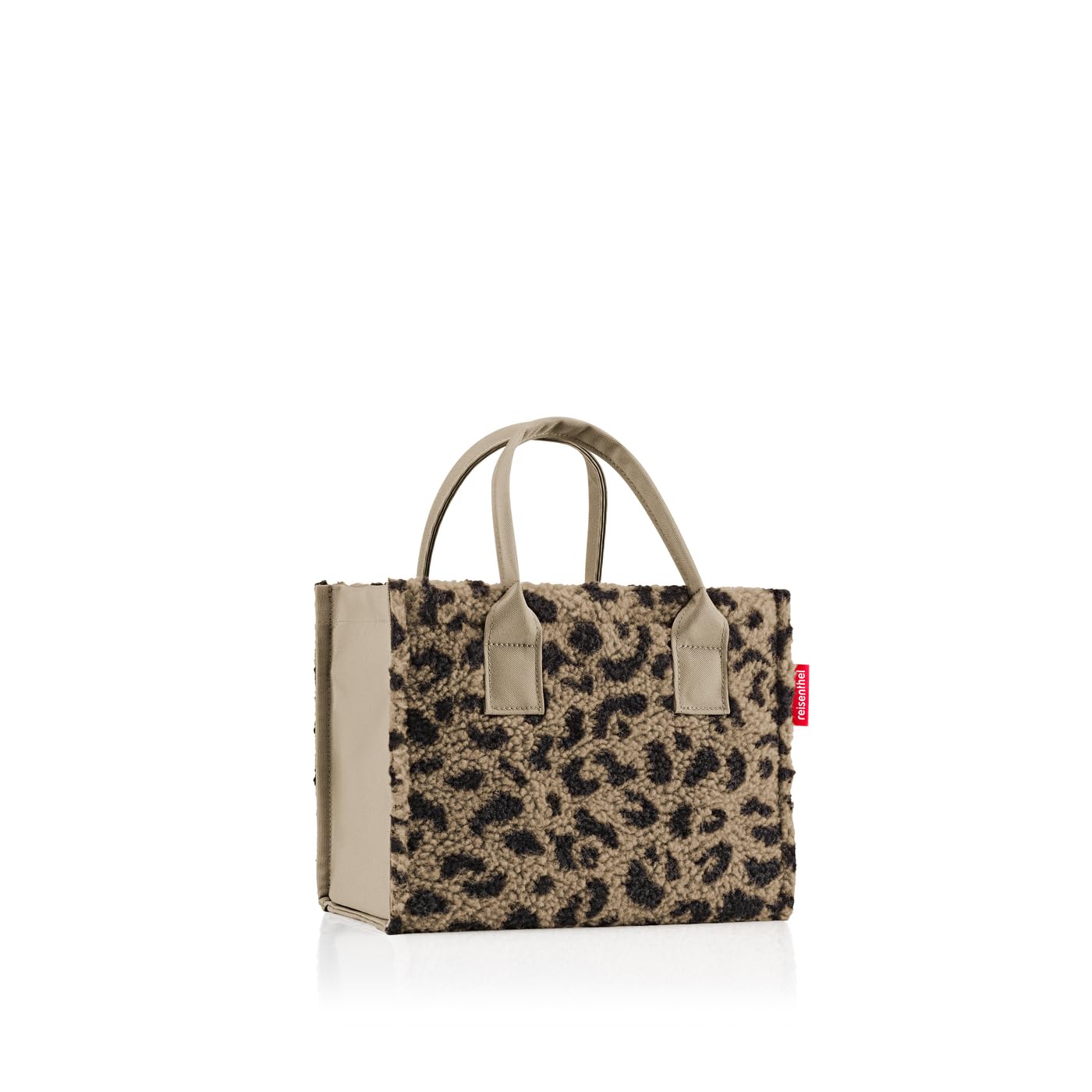 reisenthel Daily Shopper XS – La versione più piccola della nostra moderna shopper aerodinamica – una pratica borsa a tracolla rettangolare.