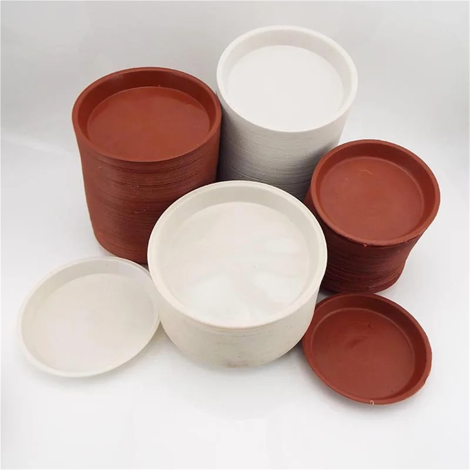 Plastikowe podstawki do doniczek 30 szt. tace na doniczki Okrągłe spodki rośliny Wielokolorowe rozmiary Wewnątrz zewnątrz(Red,11.5x13.5cm)