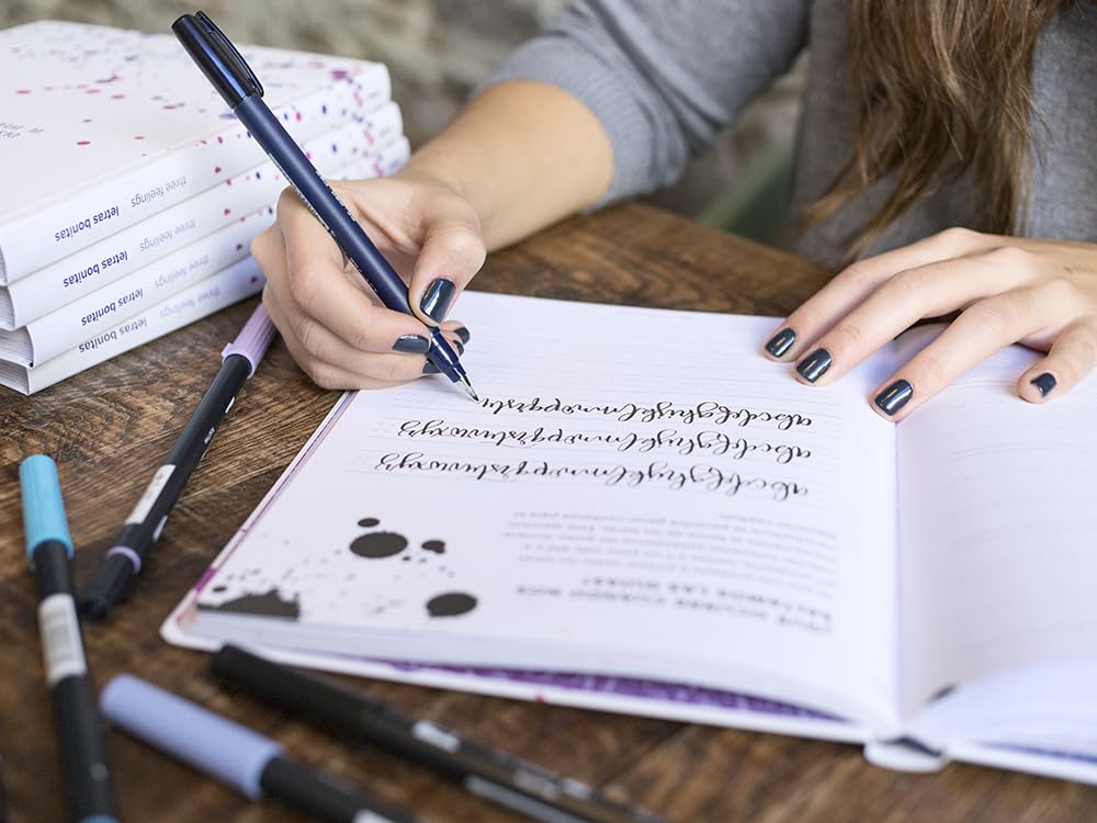Letras bonitas: Descubre el arte de dibujar palabras. Un libro para aprender lettering y encontrar tu propio estilo. (Creativa)