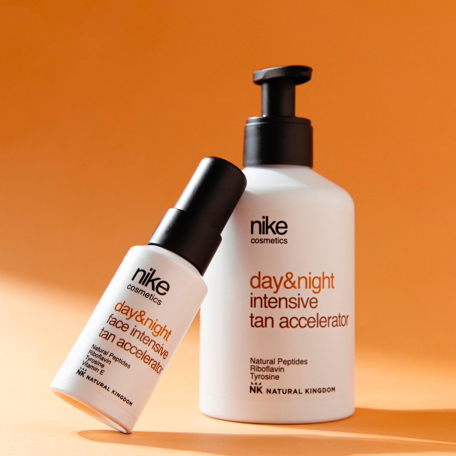 NIKECOSMETICS - Pack Potenciador del Bronceado Tan Accelerator Monoi Vibes Day&Night, Corporal 250 ml + Facial 40 ml, con Manteca de Karité y Aceite de Soja, Suavidad, Textura Ligera, Fórmula Vegana