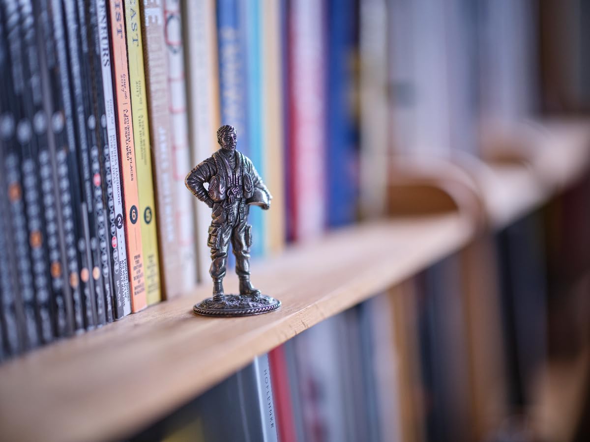 Lifeboat Collectables RNLI Model Pewter Figures - Lifeboat Model Crew Collectable Figurine : RNLI Inshore Lifeboat Class