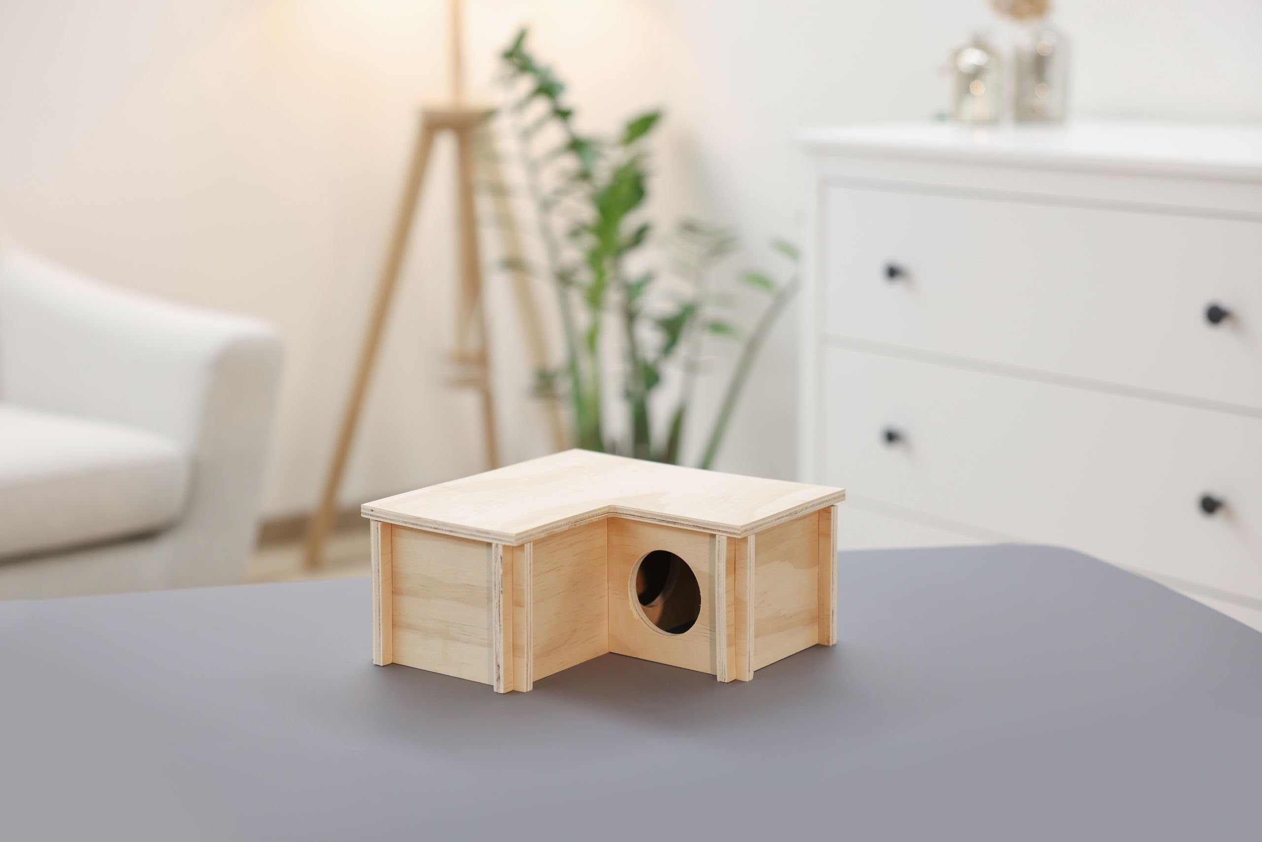 Kerbl Pet Hamster House Natural 3 Chambers 24 x 24 x 11 cm - Image 3